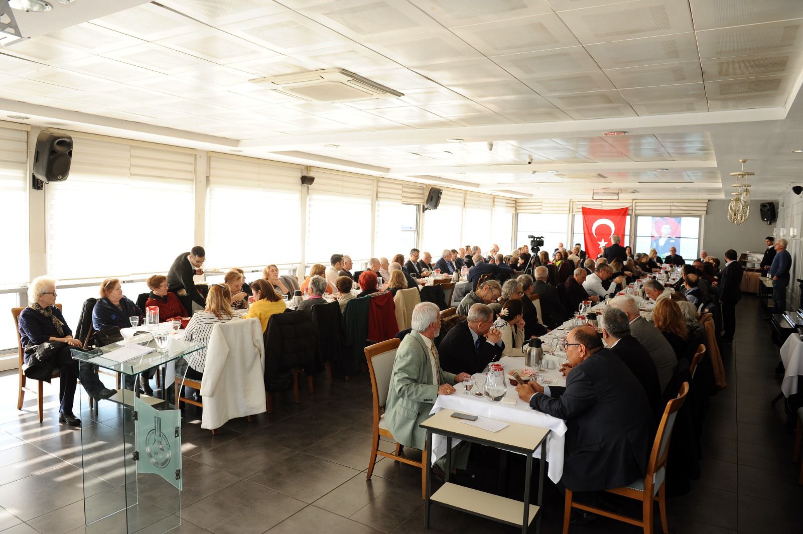 CHP Karşıyaka Adayı Ünsal’dan STK’lara “dayanışma” mesajı