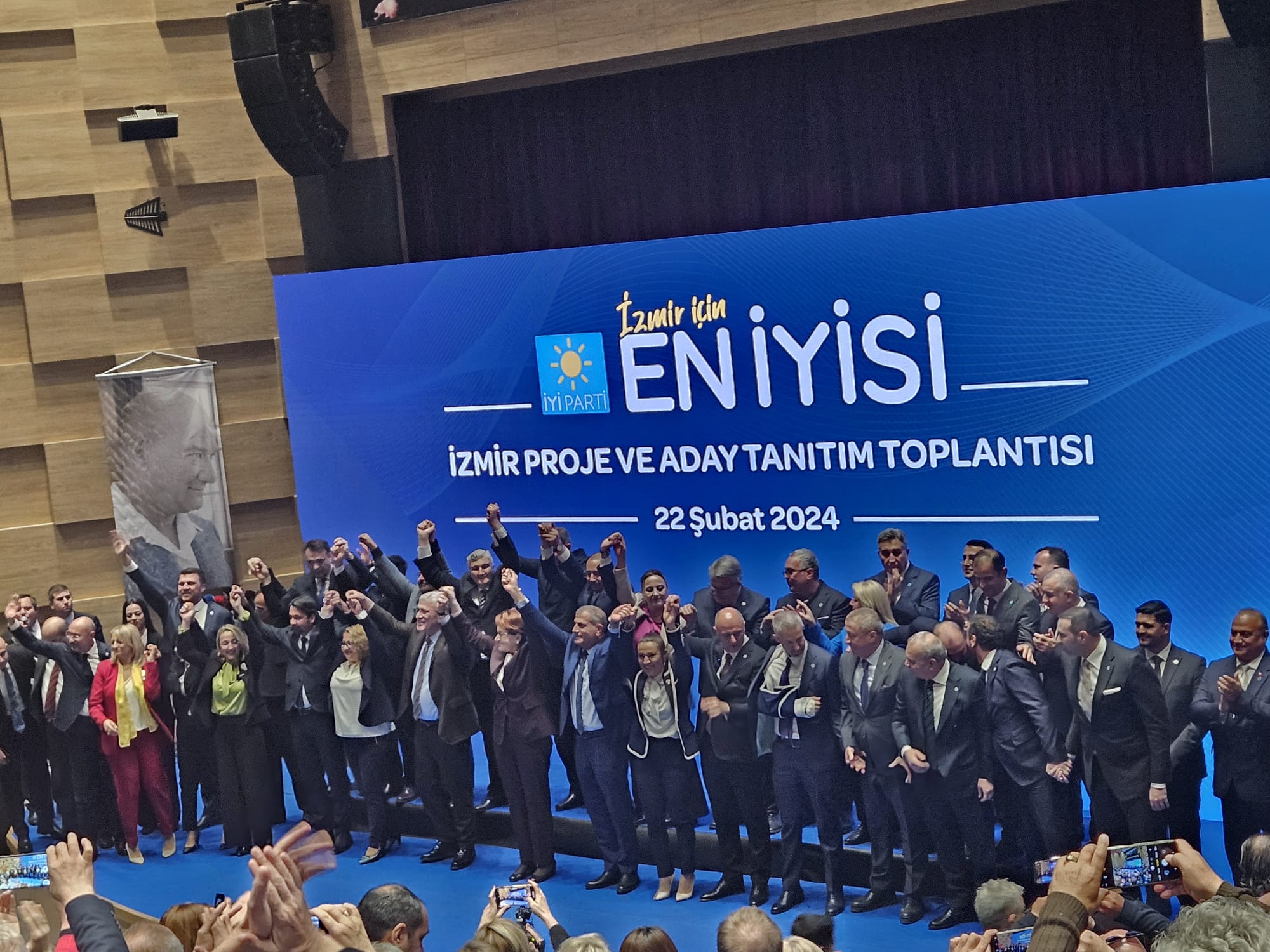 İYİ Parti İzmir’de adaylarını ve projelerini tanıttı