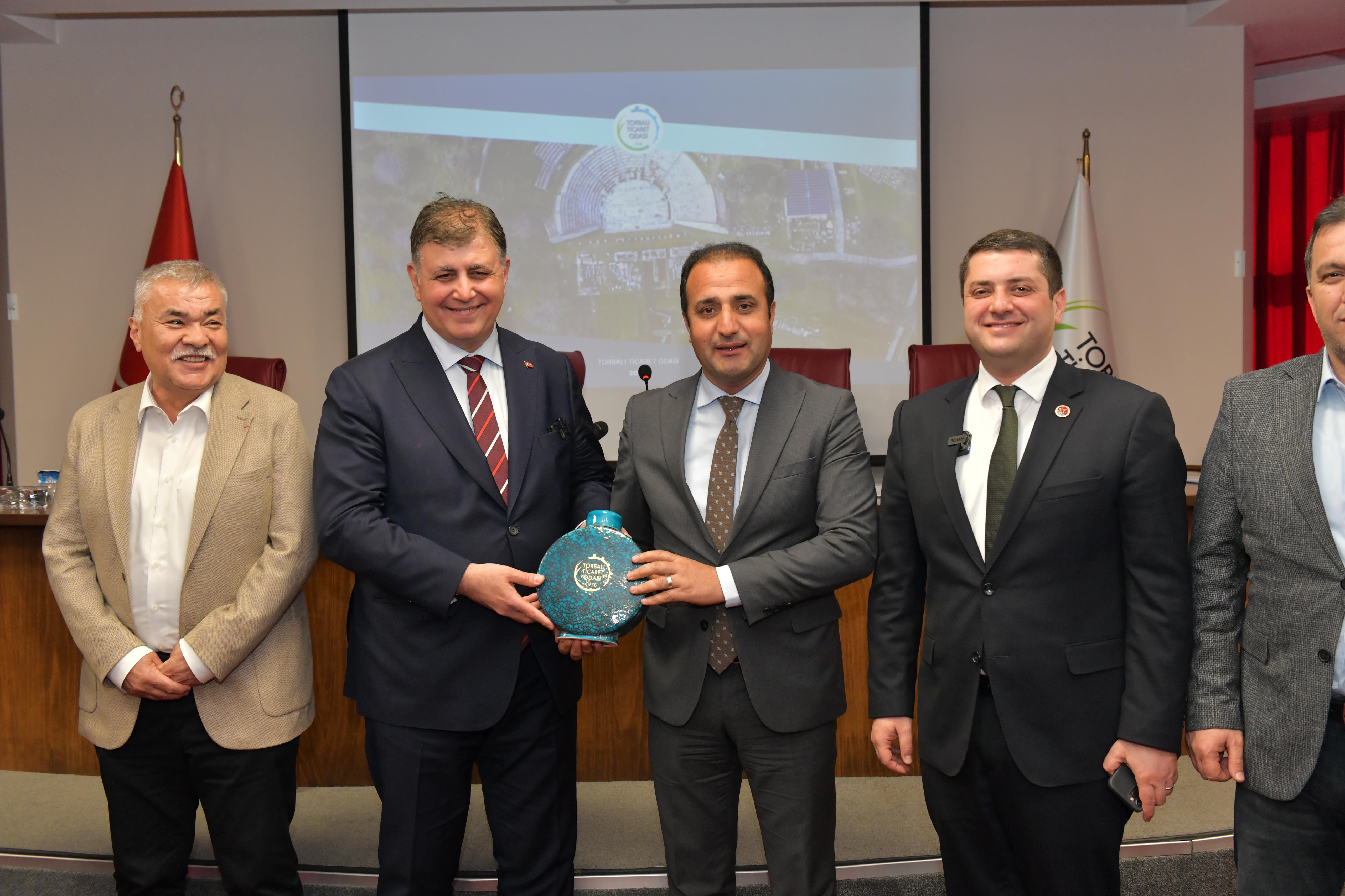 Başkan Tugay: 2 sene içinde İzmir’in su fiyatı, büyükşehirler arasında en uygunu olacak