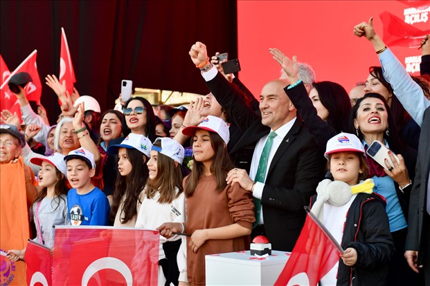 Tunç Soyer'den CHP'ye sitem: Değişim sloganın altı boşaltıldı, umutlar sönümlendi