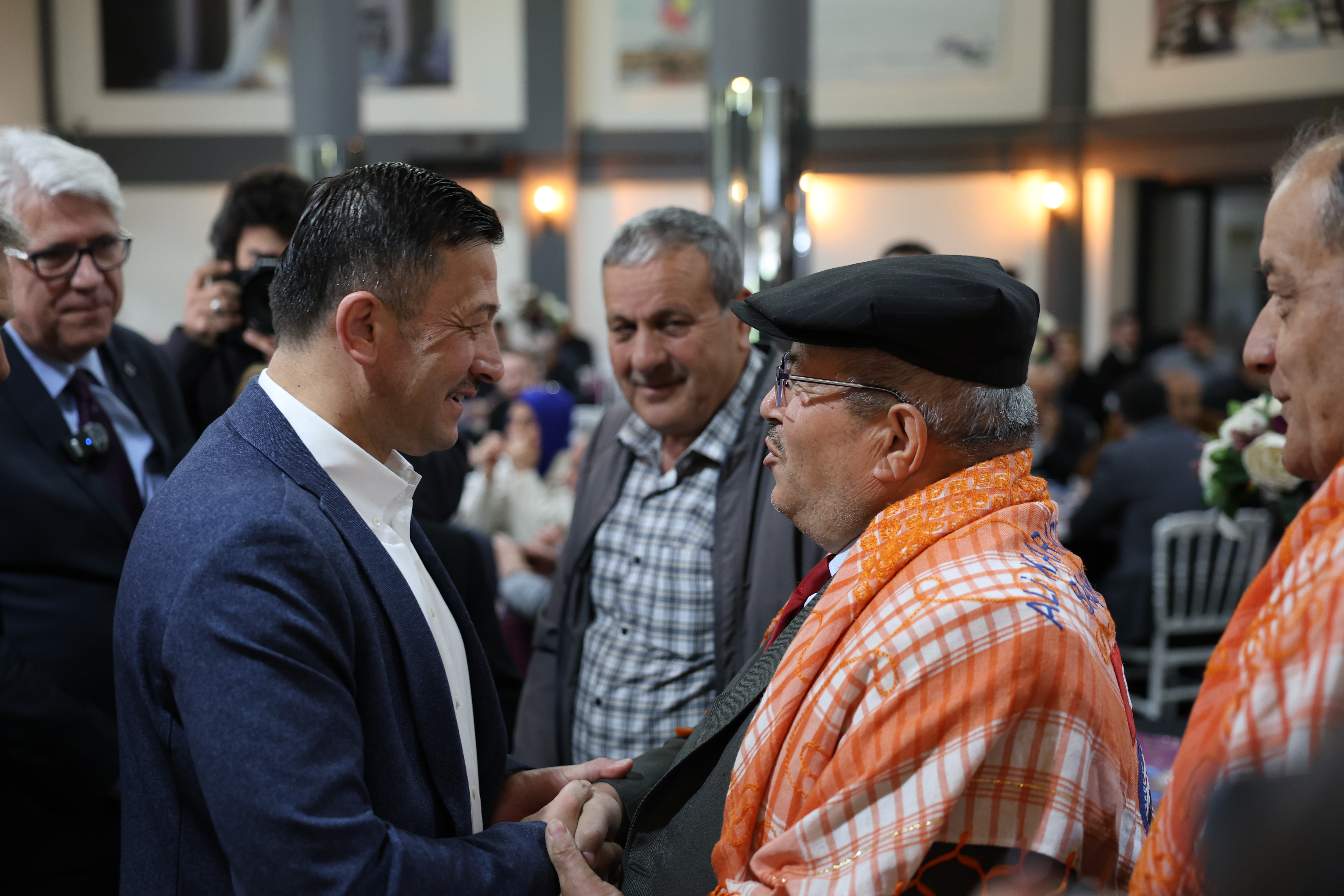 DP’den 32 Kişi AK Parti’ye Geçti