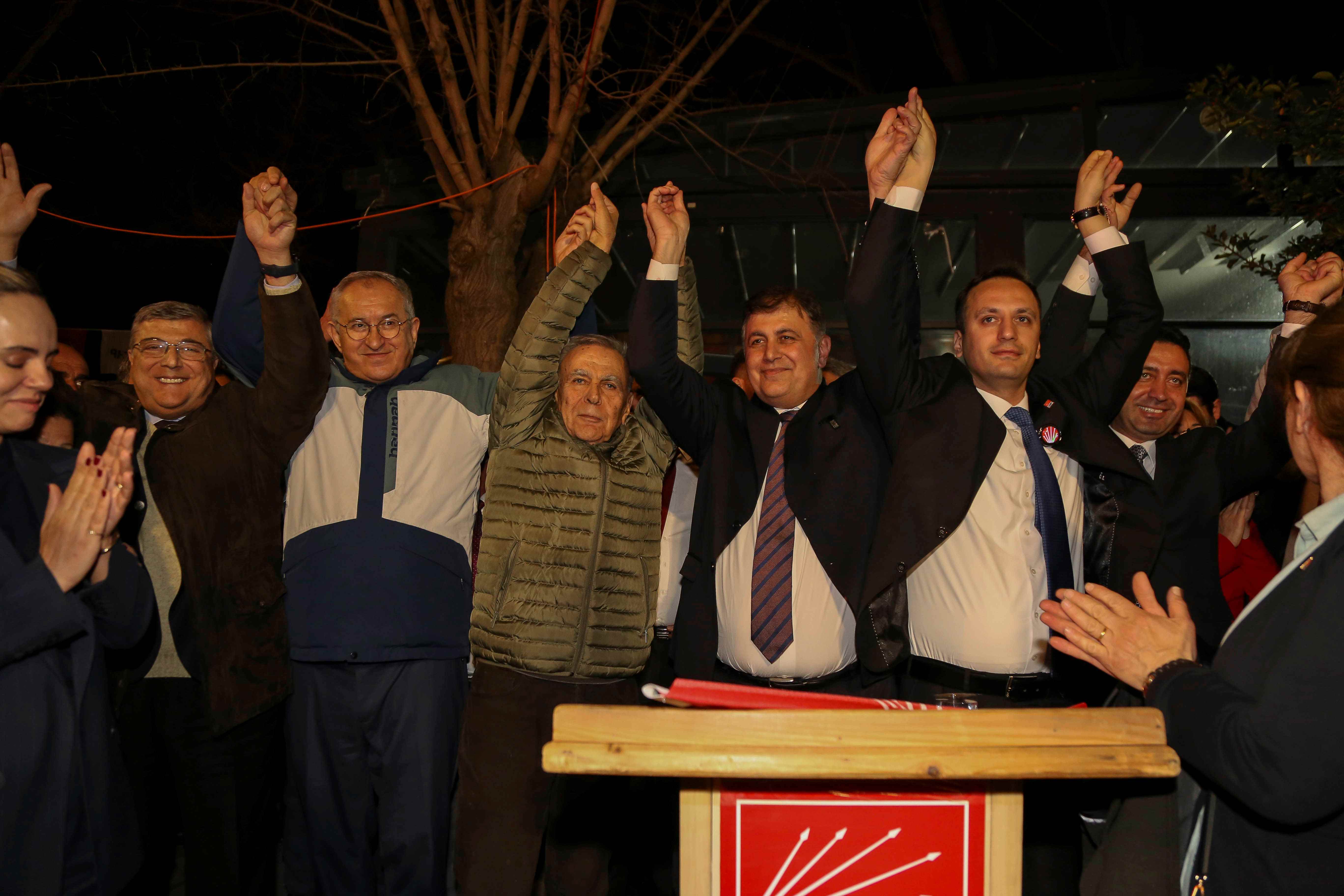 CHP’li Eşki’den miting gibi açılış