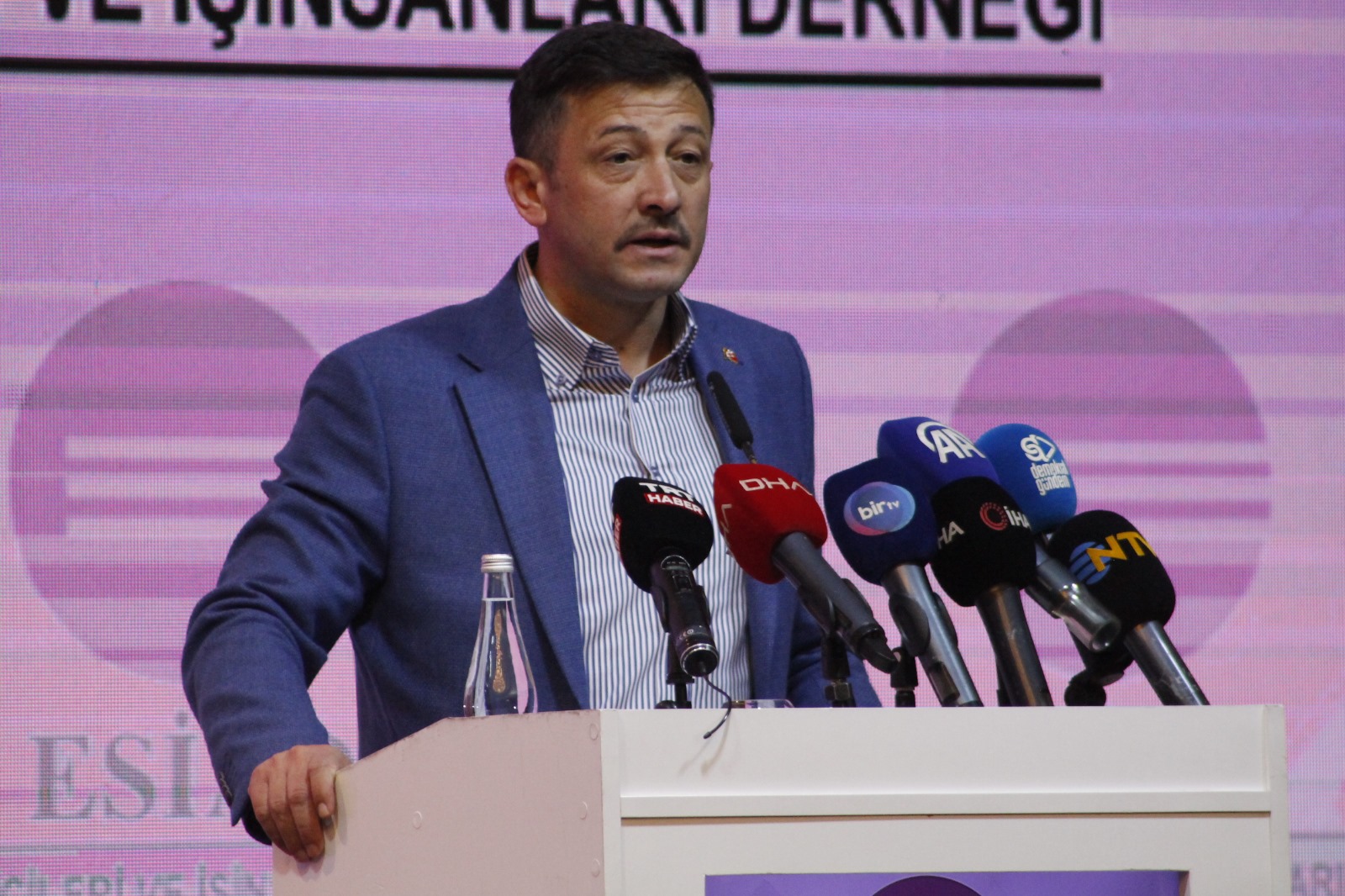 İZBB Adayları iş insanları ile bir araya gelerek projelerinden bahsetti 