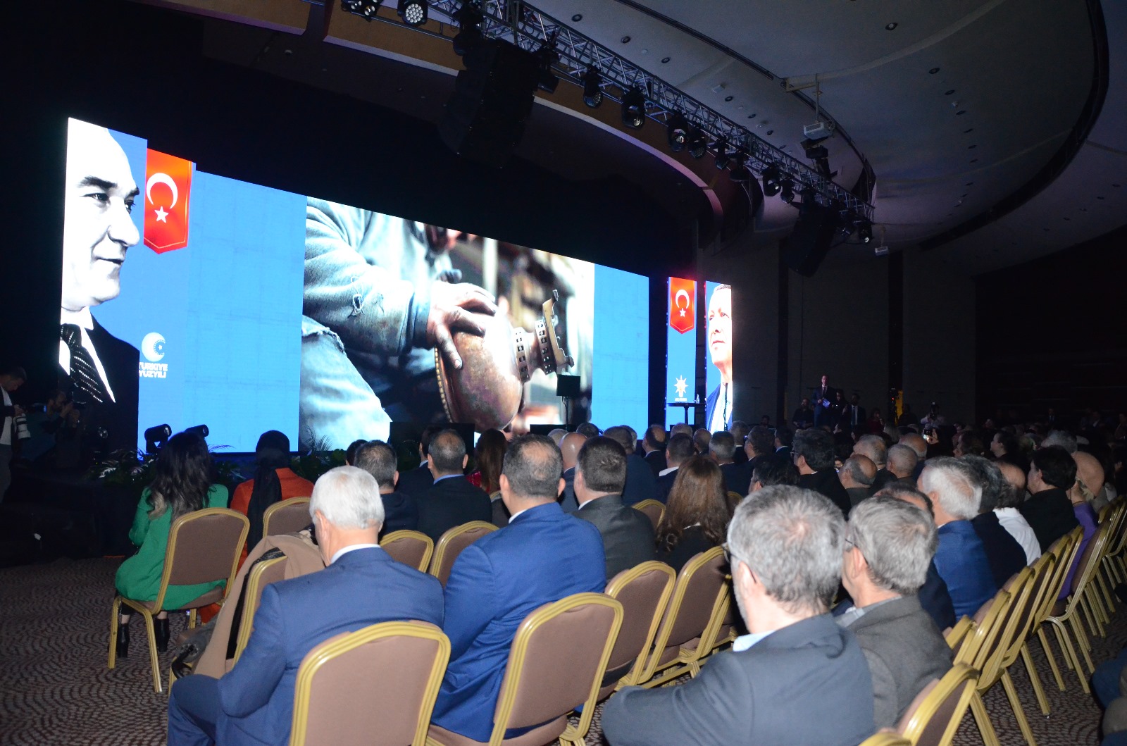 Çankırı Konak için projelerini tanıttı: Daha yaşanır Konak taahhüt ediyorum