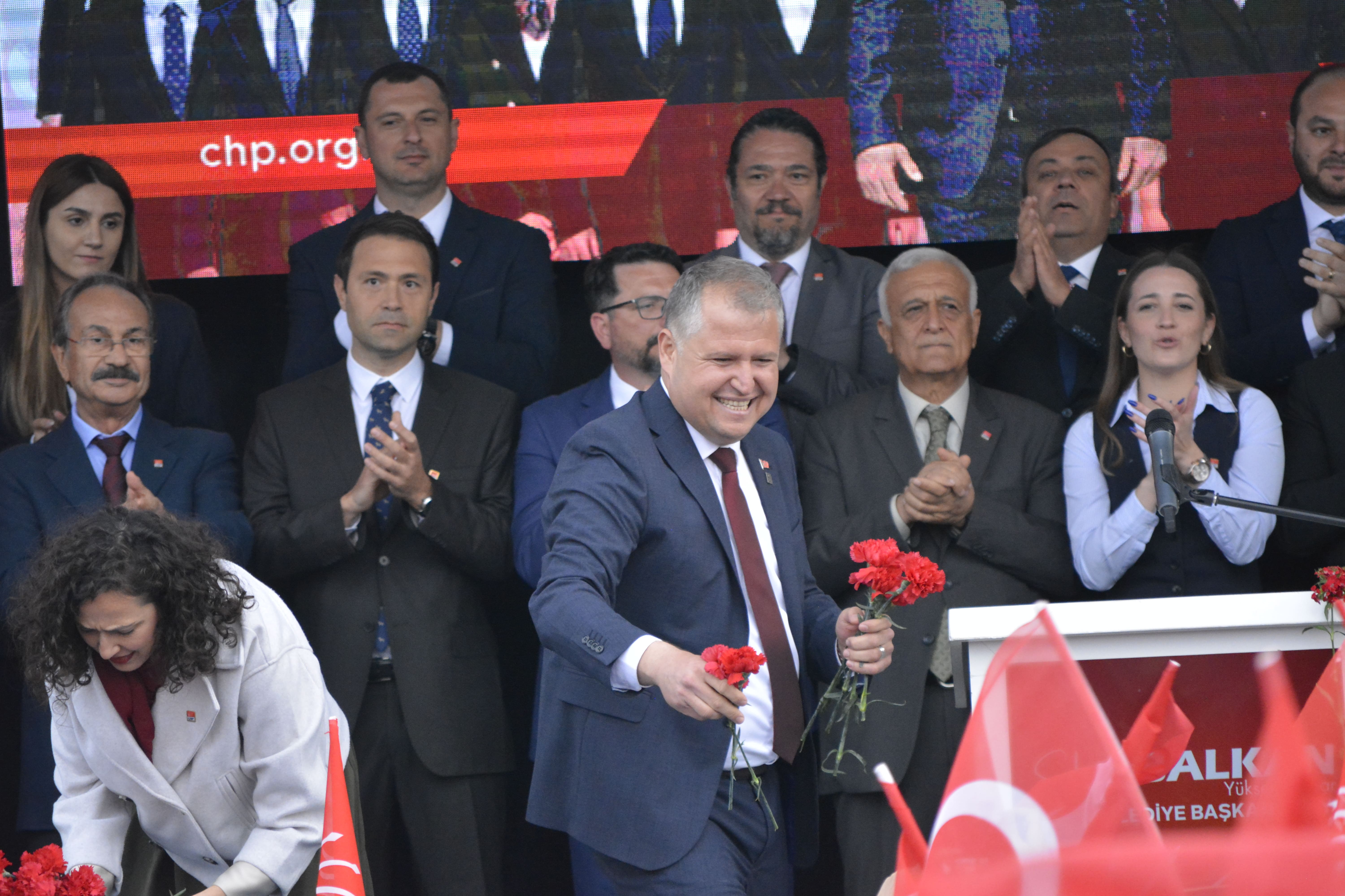 CHP Urla Belediye Başkan Adayı Selçuk Balkan’ın Seçim Ofisi Açılışı Mitinge Dönüştü!