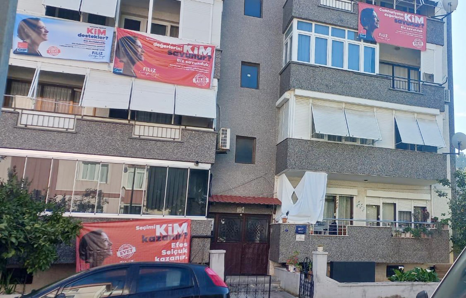 Efes Selçuk’ta Balkonlar Filizlendi