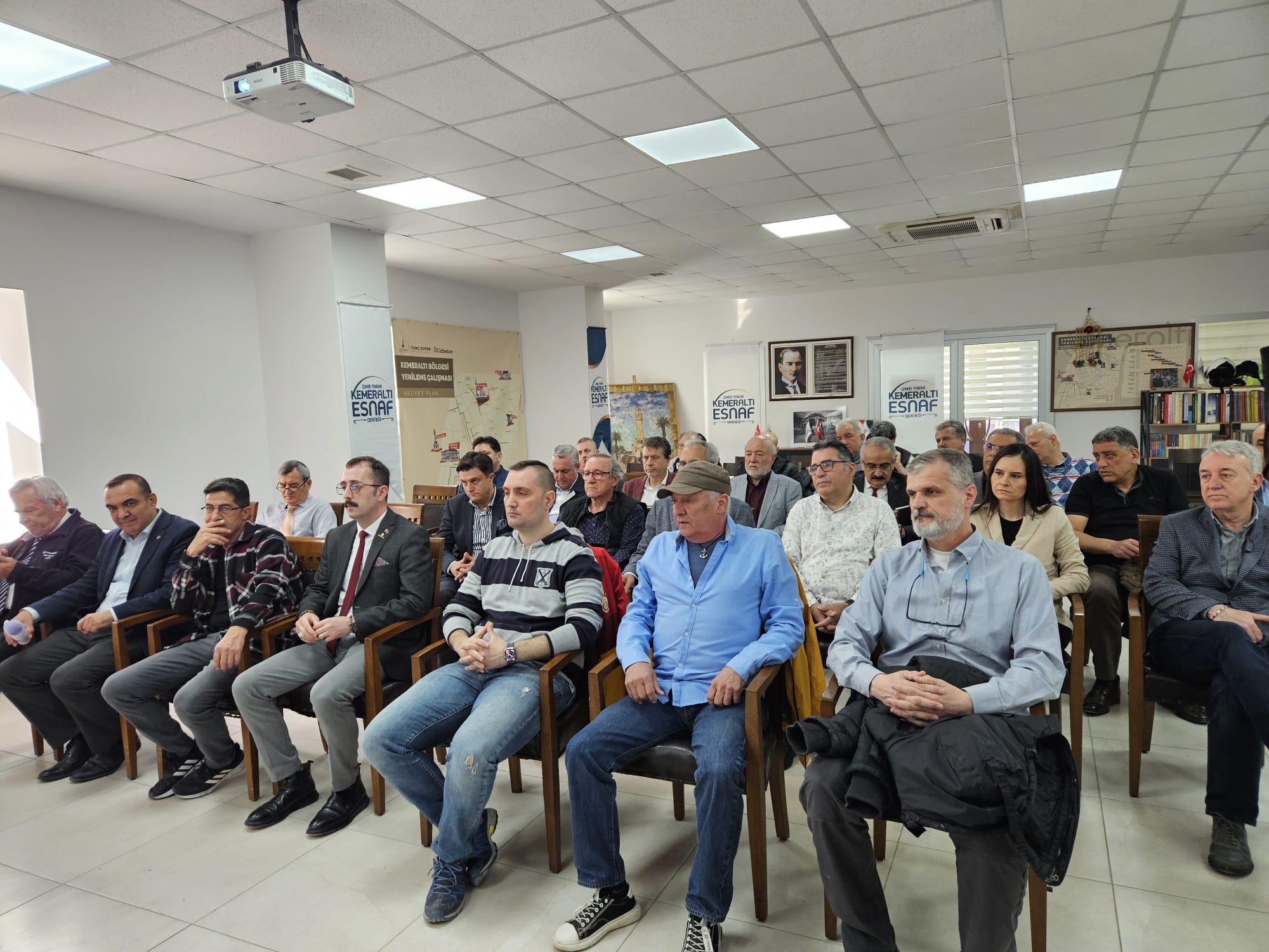 Kemeraltı Esnaf Derneği’nde Girgin ile yola devam 