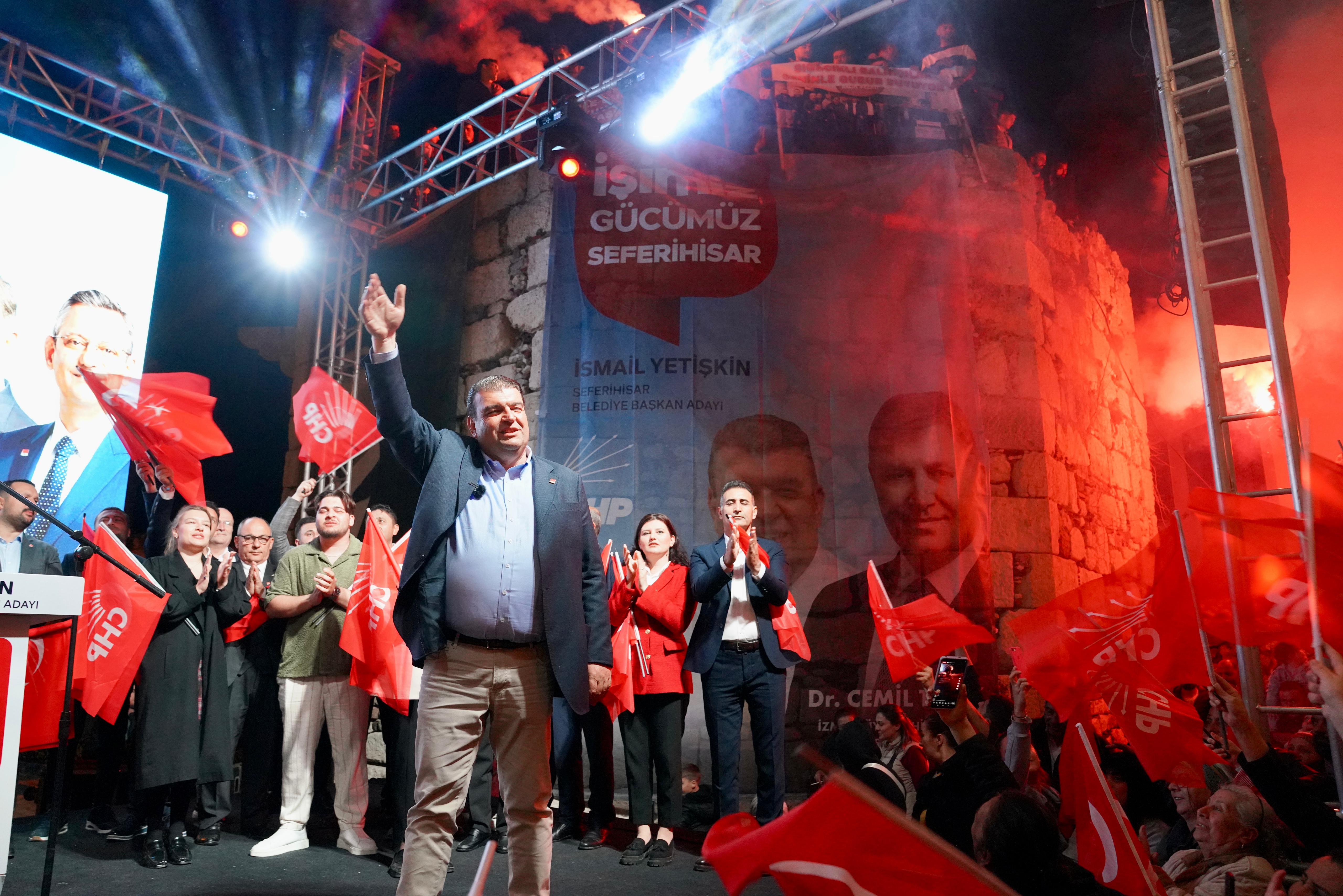 Sığacık’ta İsmail Yetişkin coşkusu
