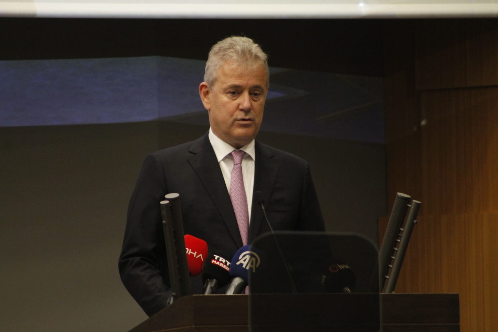 Fidan, İzmir’de iş insanları ile buluştu: ‘Hükümetimizin İzmir’e yönelik hedefleri çok büyük’
