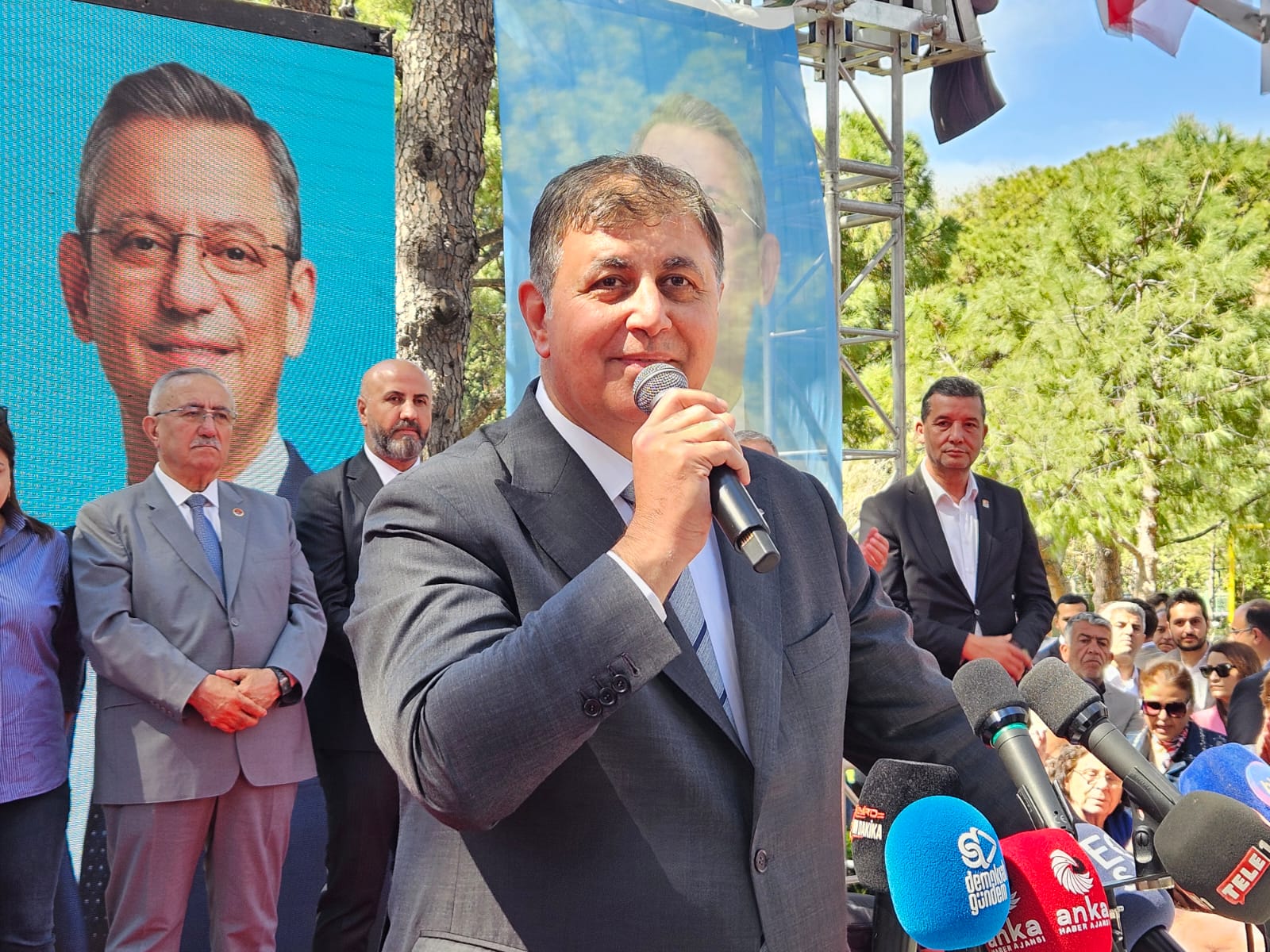 CHP İzmir’de bayram kutlamasında iktidar mesajları verdi 