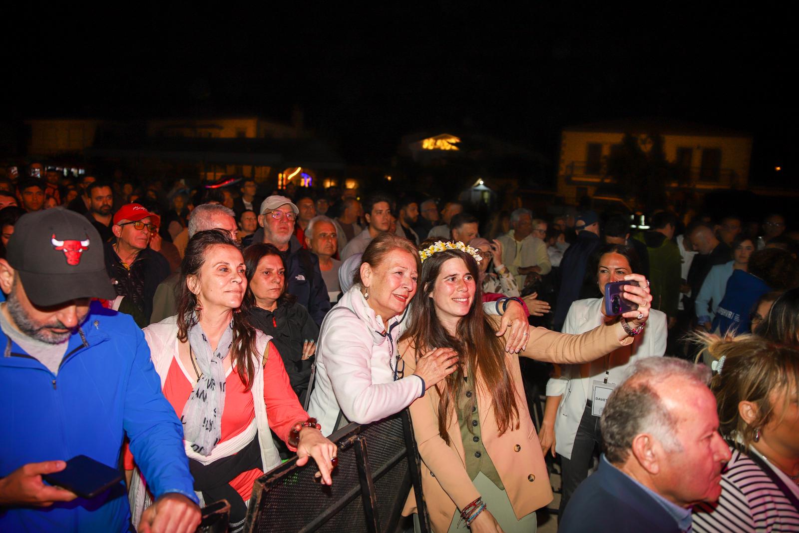13. Alaçatı Ot Festivali’nde Ayhan Sicimoğlu rüzgarı
