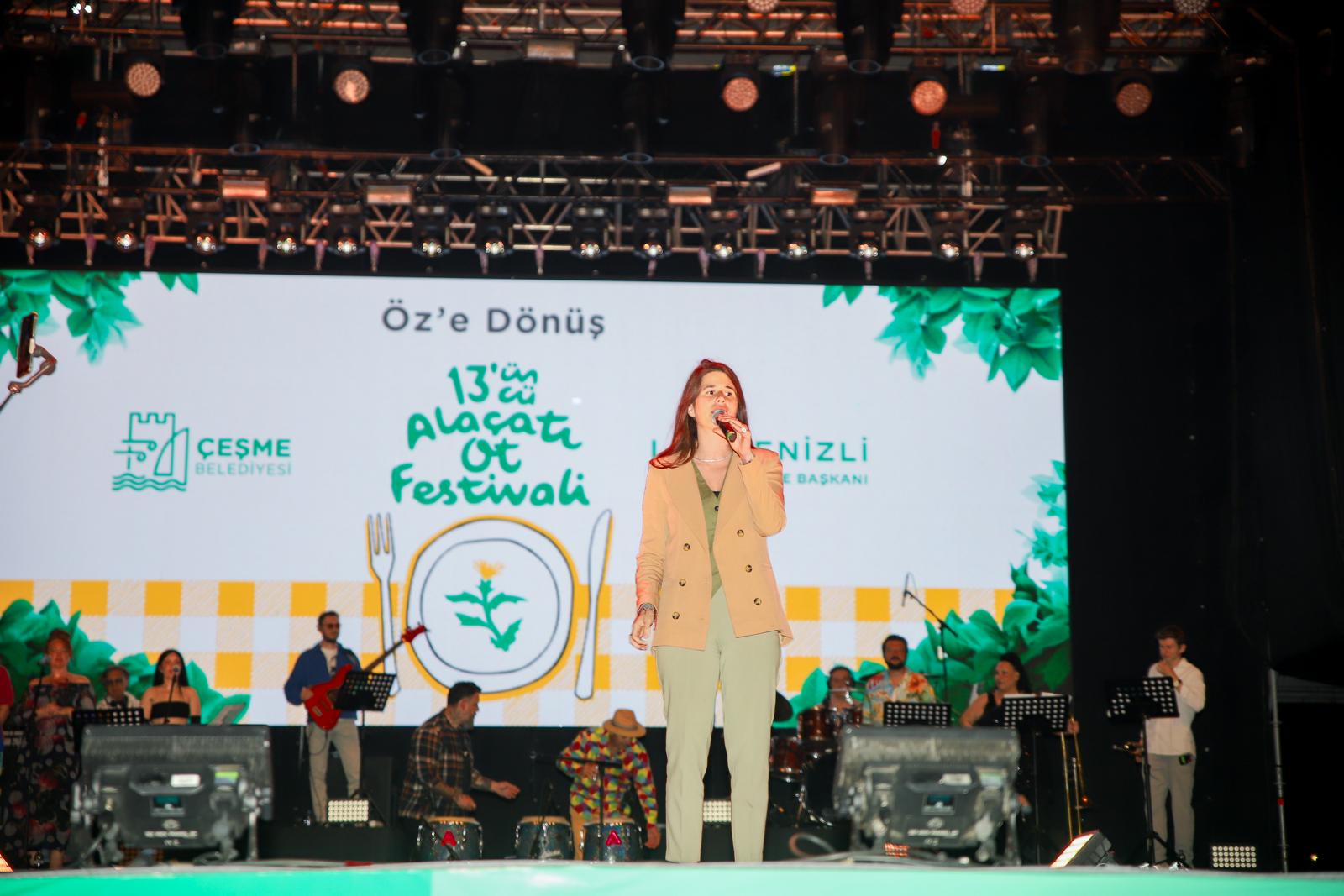 13. Alaçatı Ot Festivali’nde Ayhan Sicimoğlu rüzgarı