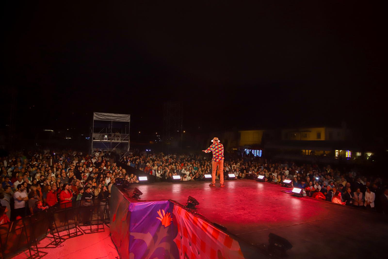 13. Alaçatı Ot Festivali’nde Ayhan Sicimoğlu rüzgarı
