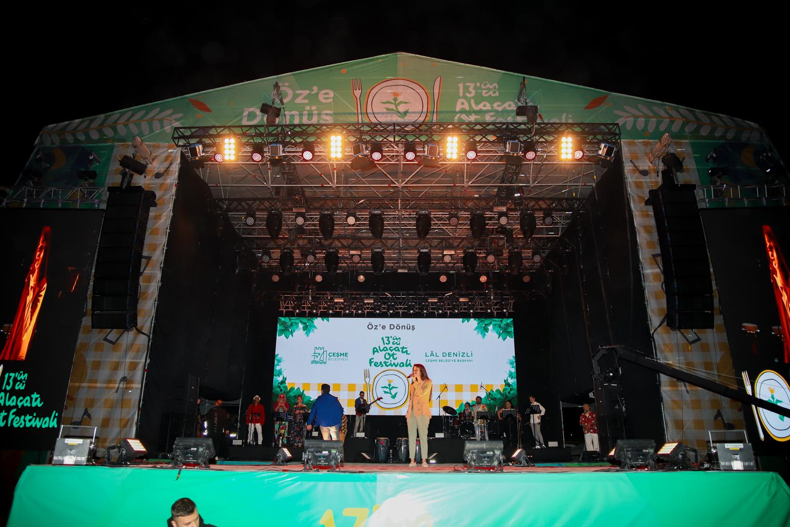 13. Alaçatı Ot Festivali’nde Ayhan Sicimoğlu rüzgarı
