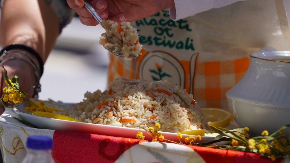 “Öz’e Dönüş” konseptiyle en güzel yemekler ve otlar yarıştı