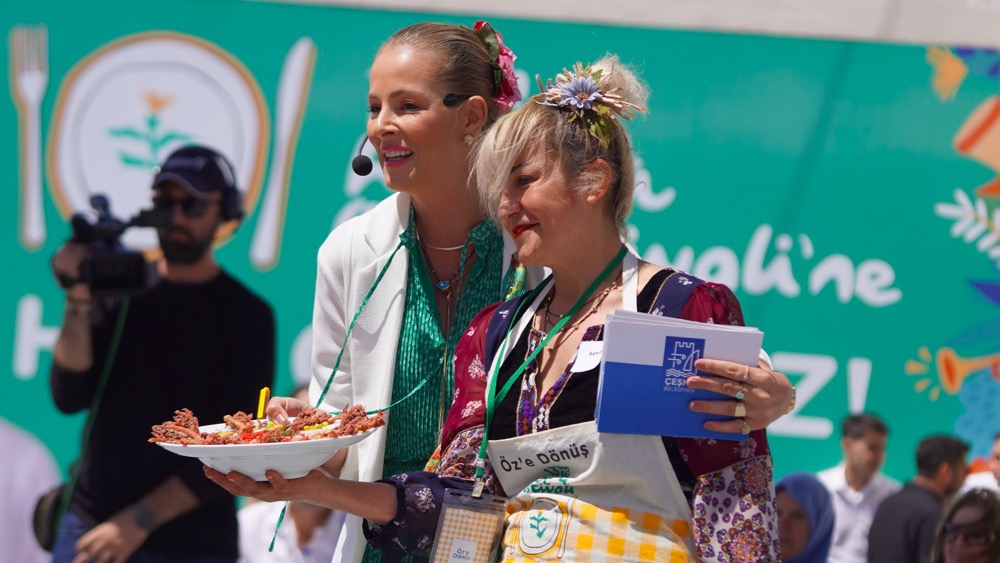 “Öz’e Dönüş” konseptiyle en güzel yemekler ve otlar yarıştı