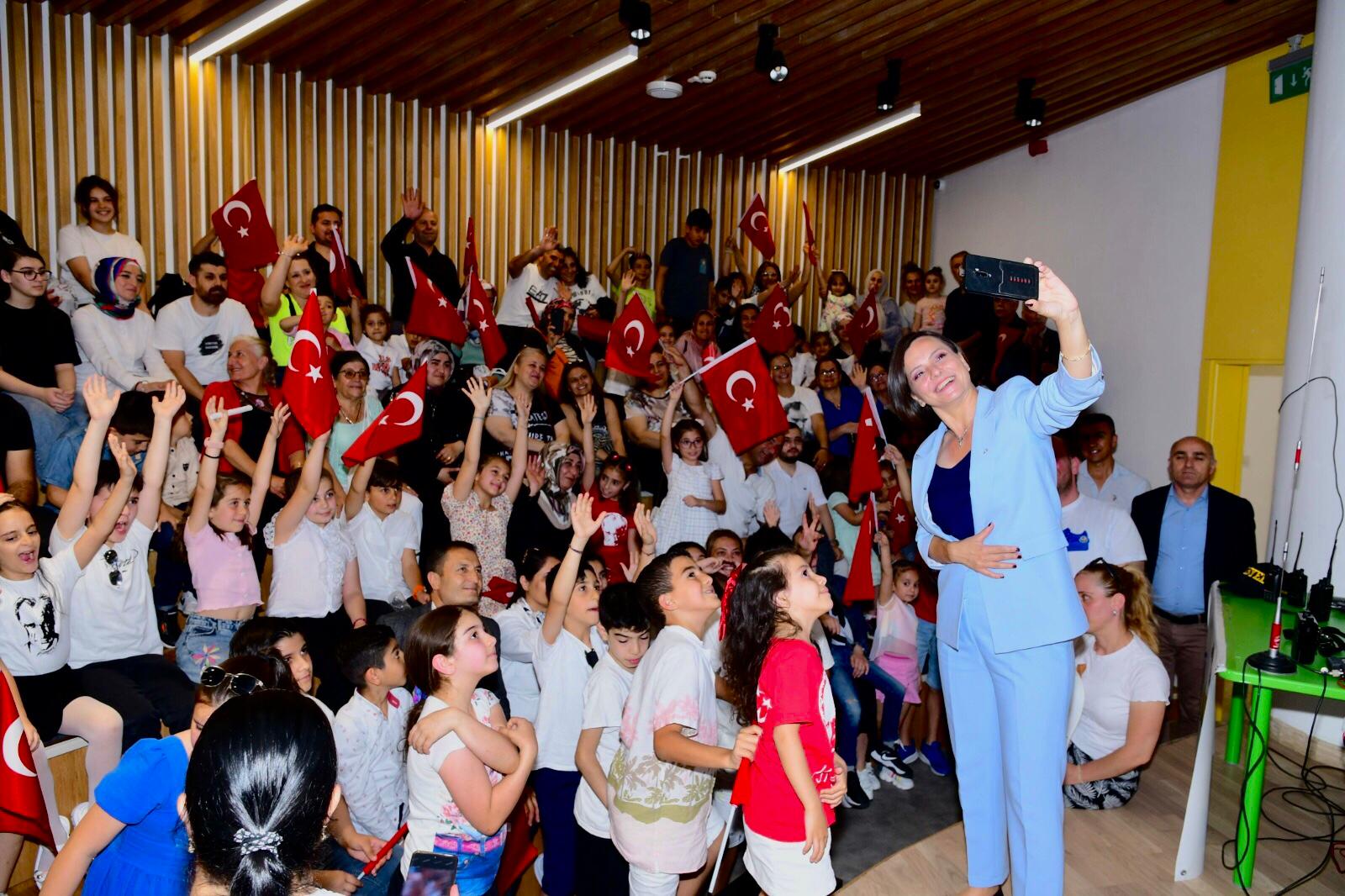 Karabağlar'da yarınların meclisi bugün kuruldu