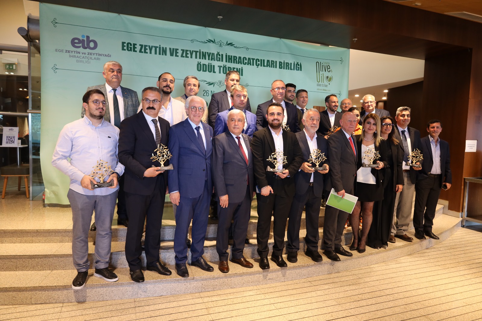 Egeli zeytin zeytinyağı ihracatçıları ambalajlı ihracatı ödüllendirdi