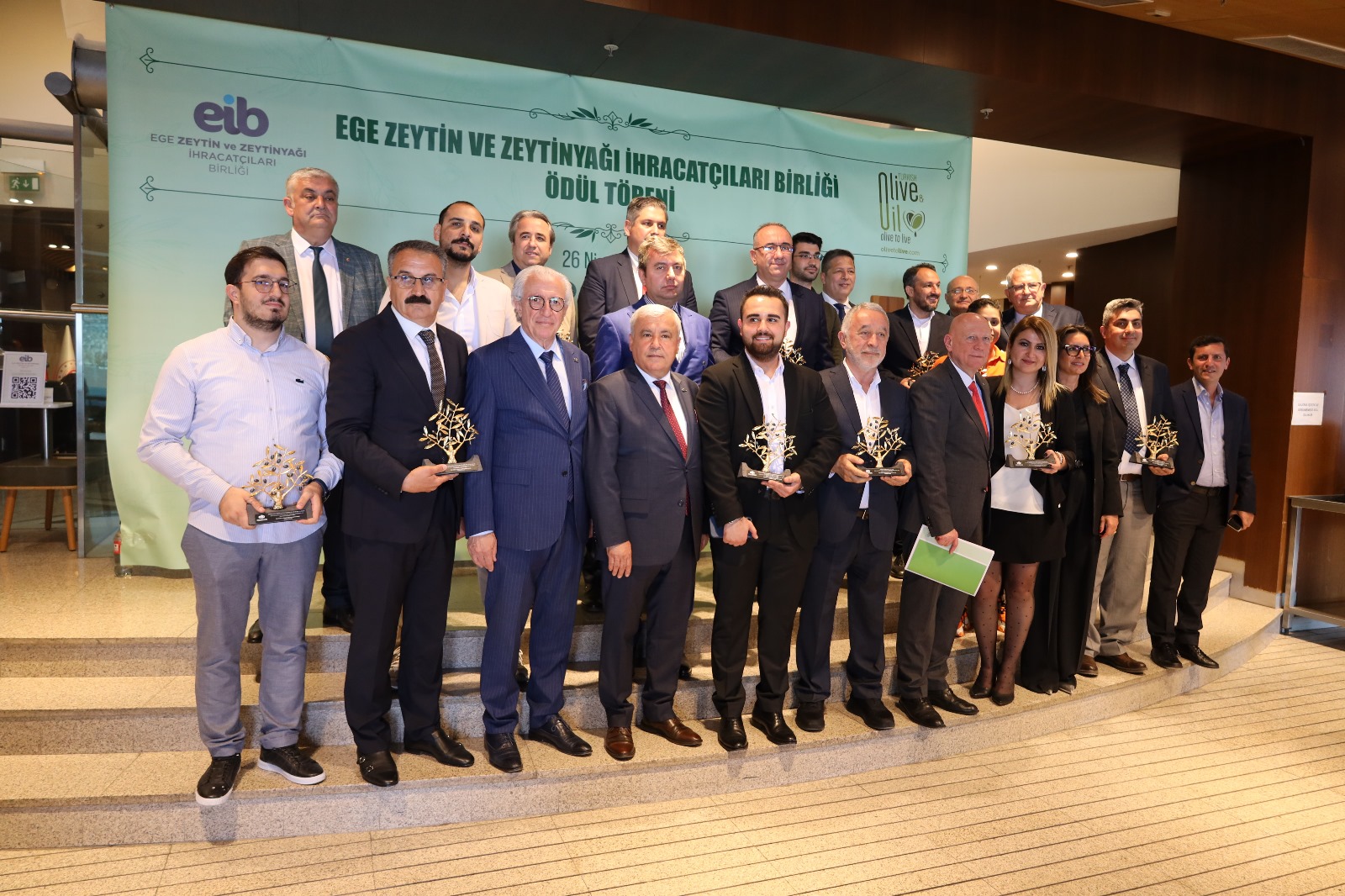 Egeli zeytin zeytinyağı ihracatçıları ambalajlı ihracatı ödüllendirdi