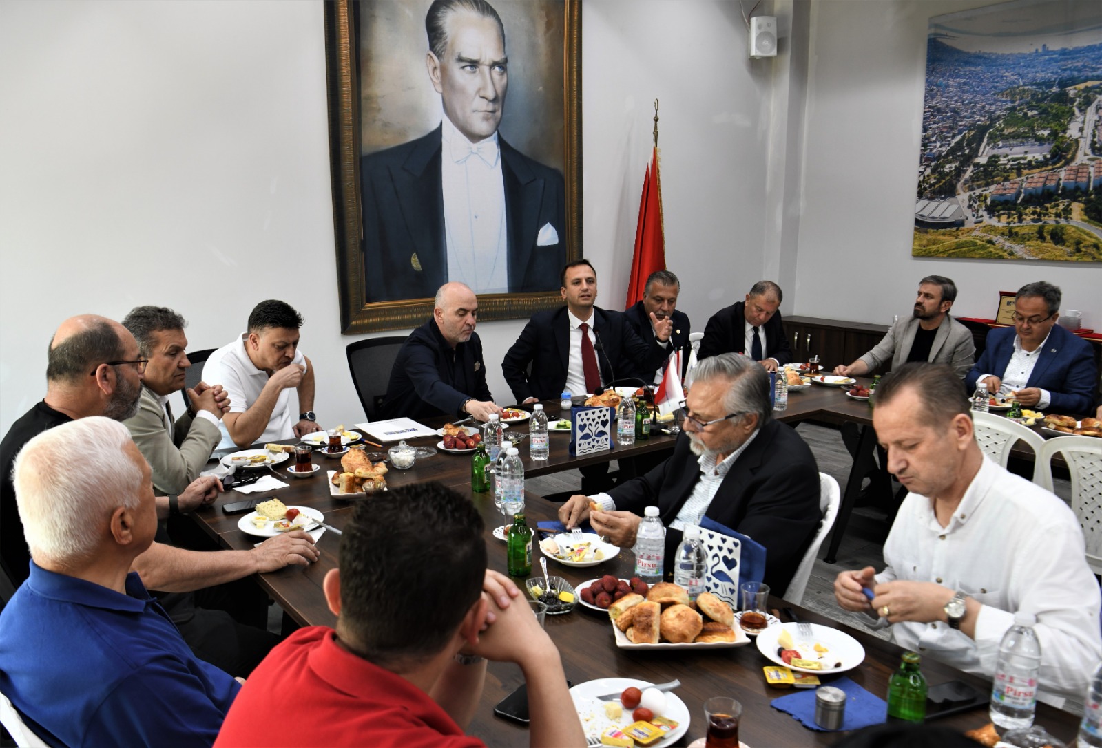 Bornova'da ilk sanayi meclisi toplandı