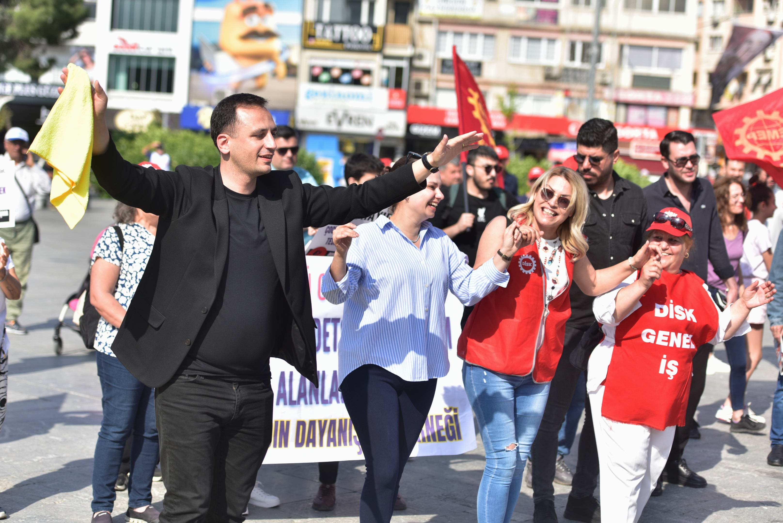 Başkan Eşki işçilerle yürüdü