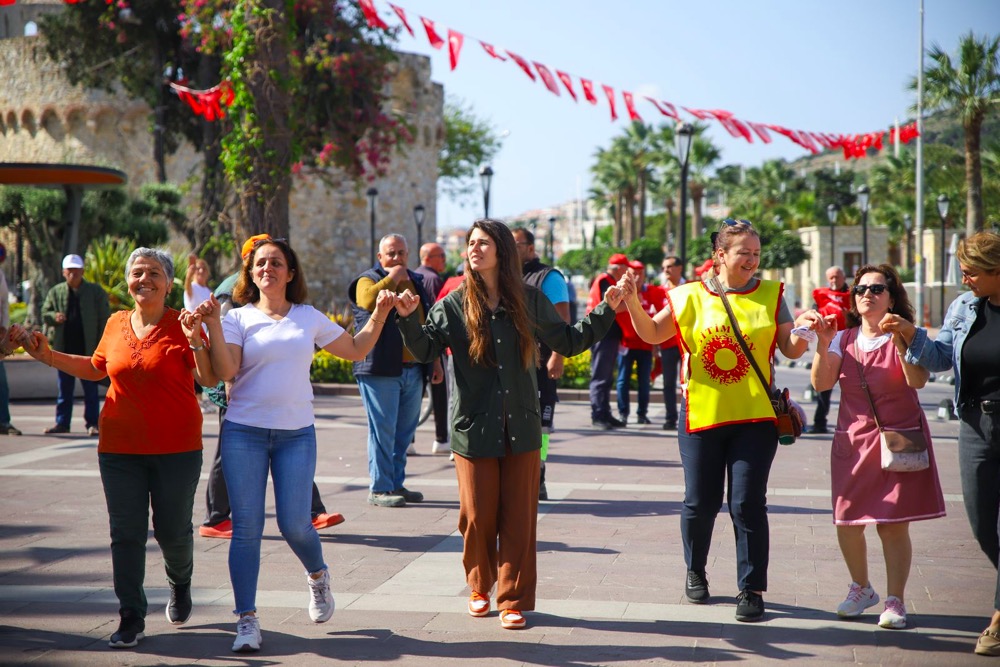 Çeşme’de 1 Mayıs coşkusu