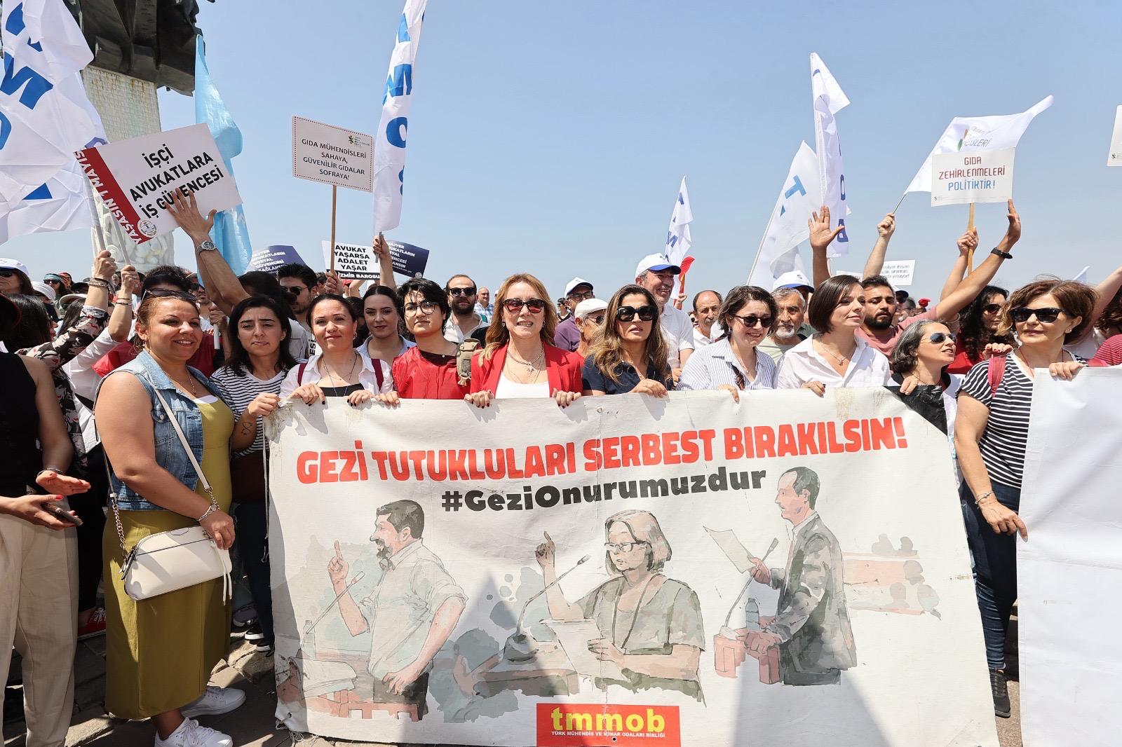 Başkan Mutlu: Bir gün değil her gün emeğin yanında olacağız