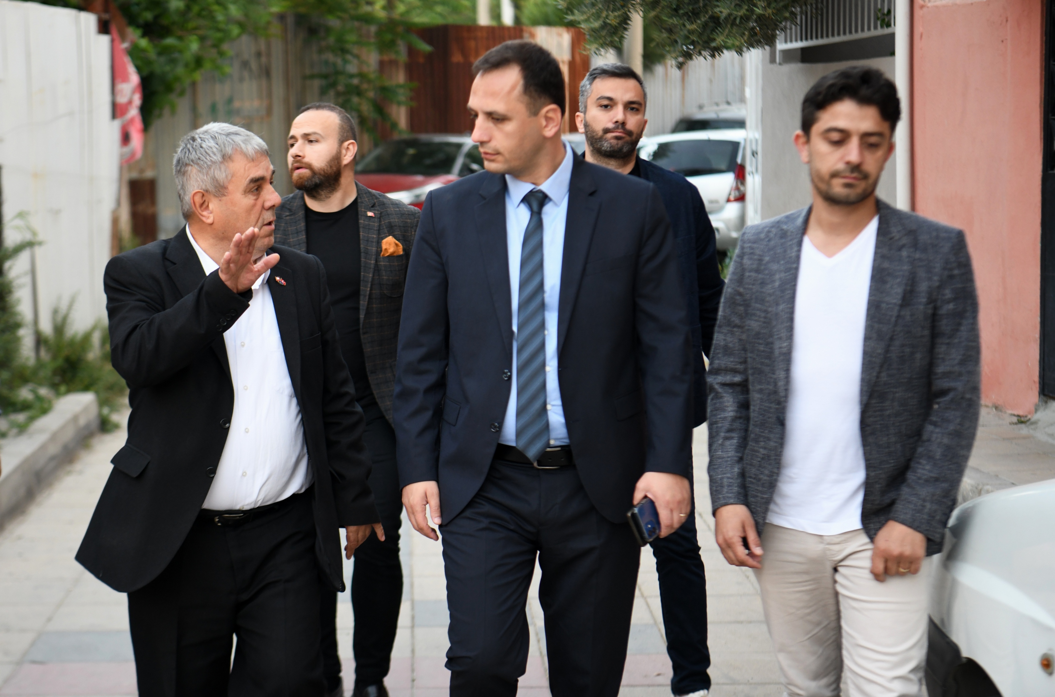 Başkan Eşki sabah mesaisinde  “Erken kalkan yol alır”
