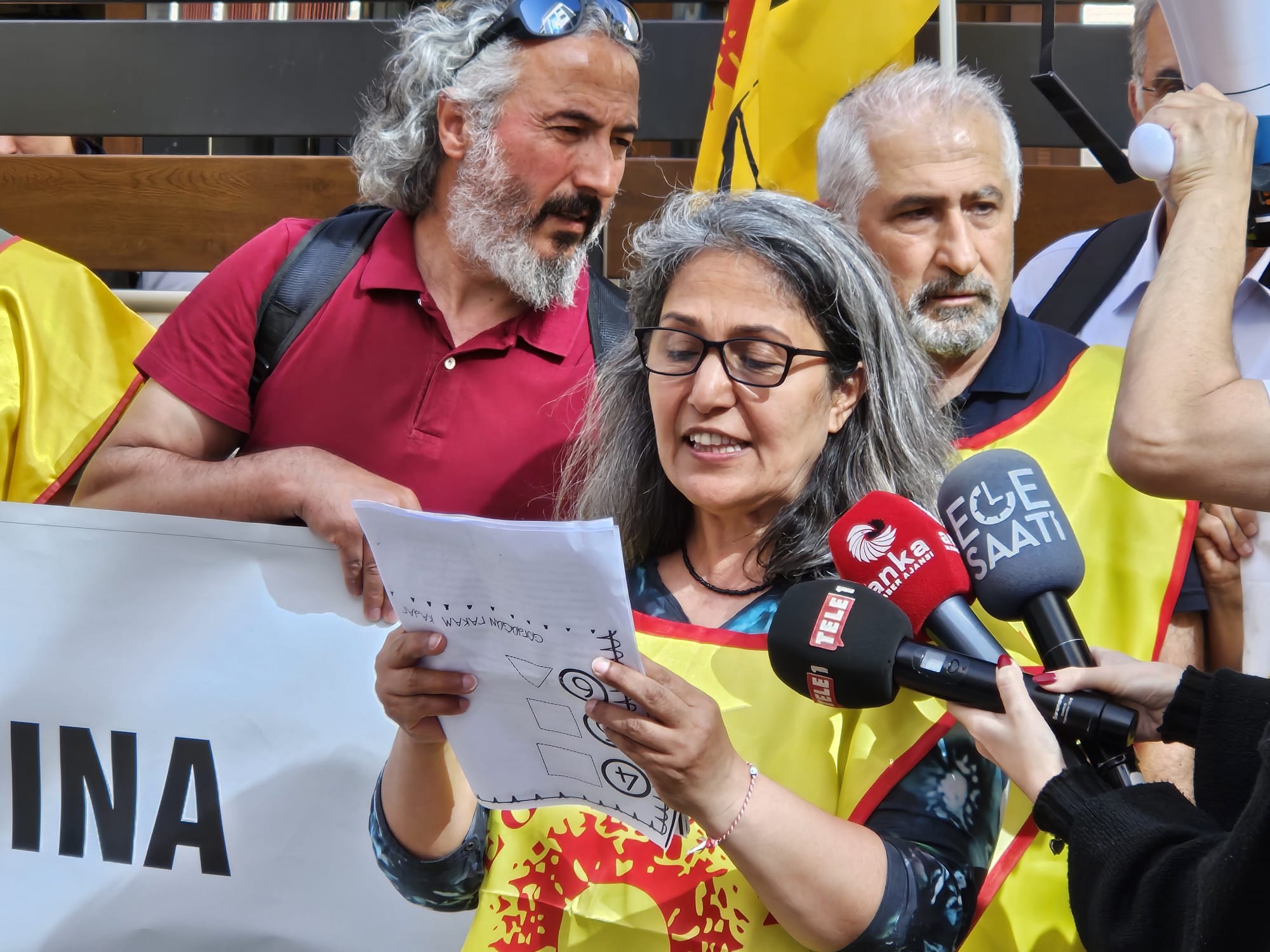 Eğitim-Sen İzmir şubeleri yeni müfredatı reddetti
