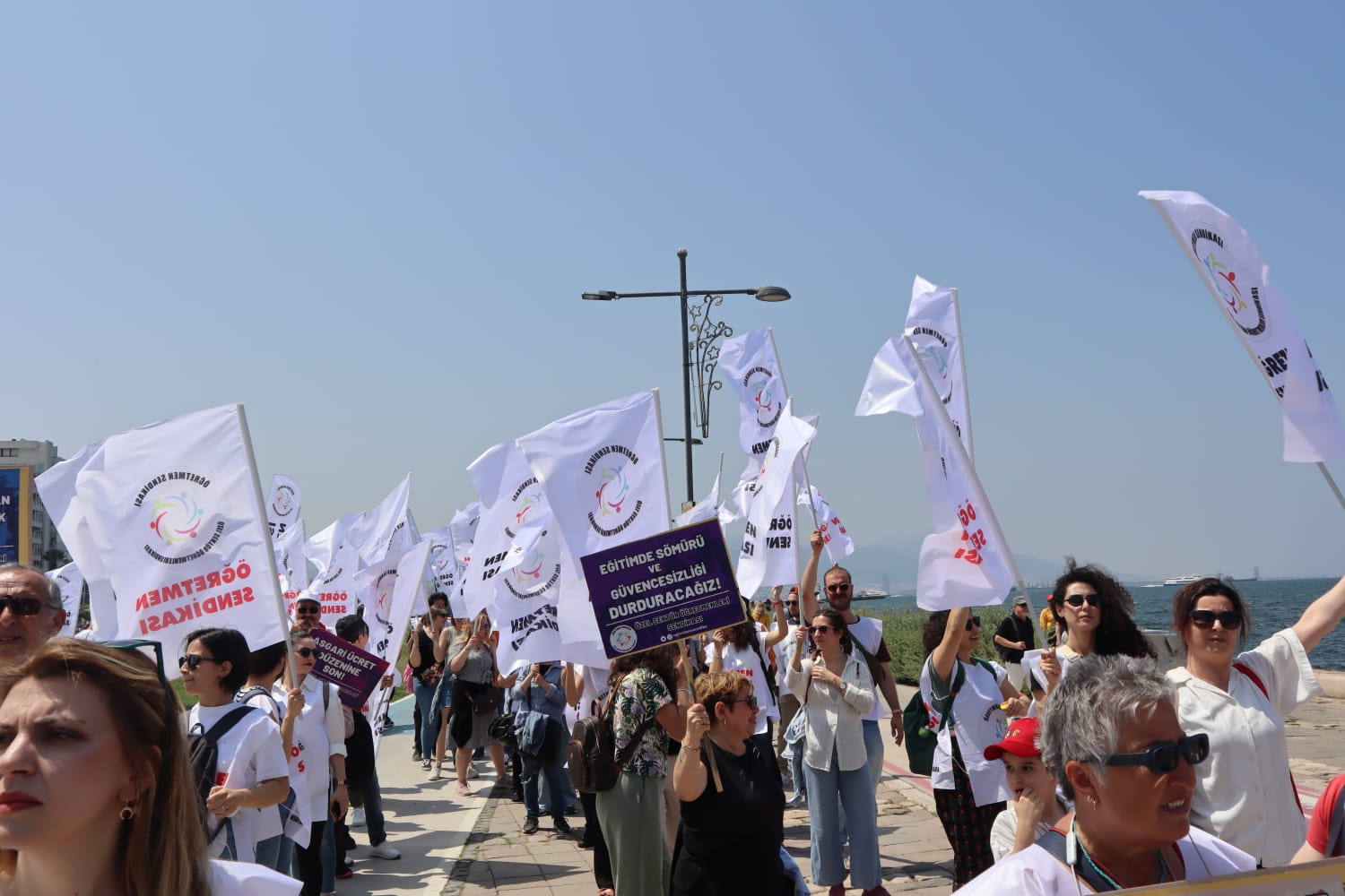 Özel sektör öğretmenleri: Eşit koşullarda mesleğimizi sürdürmeyi talep ediyoruz