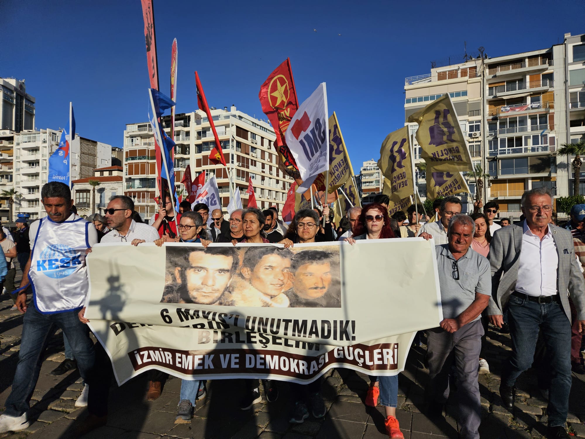 İzmir Emek ve Demokrasi Güçleri Üç Fidan’ı andı 