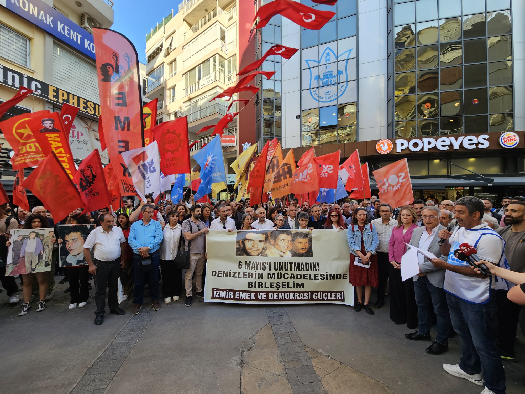 İzmir Emek ve Demokrasi Güçleri Üç Fidan’ı andı 