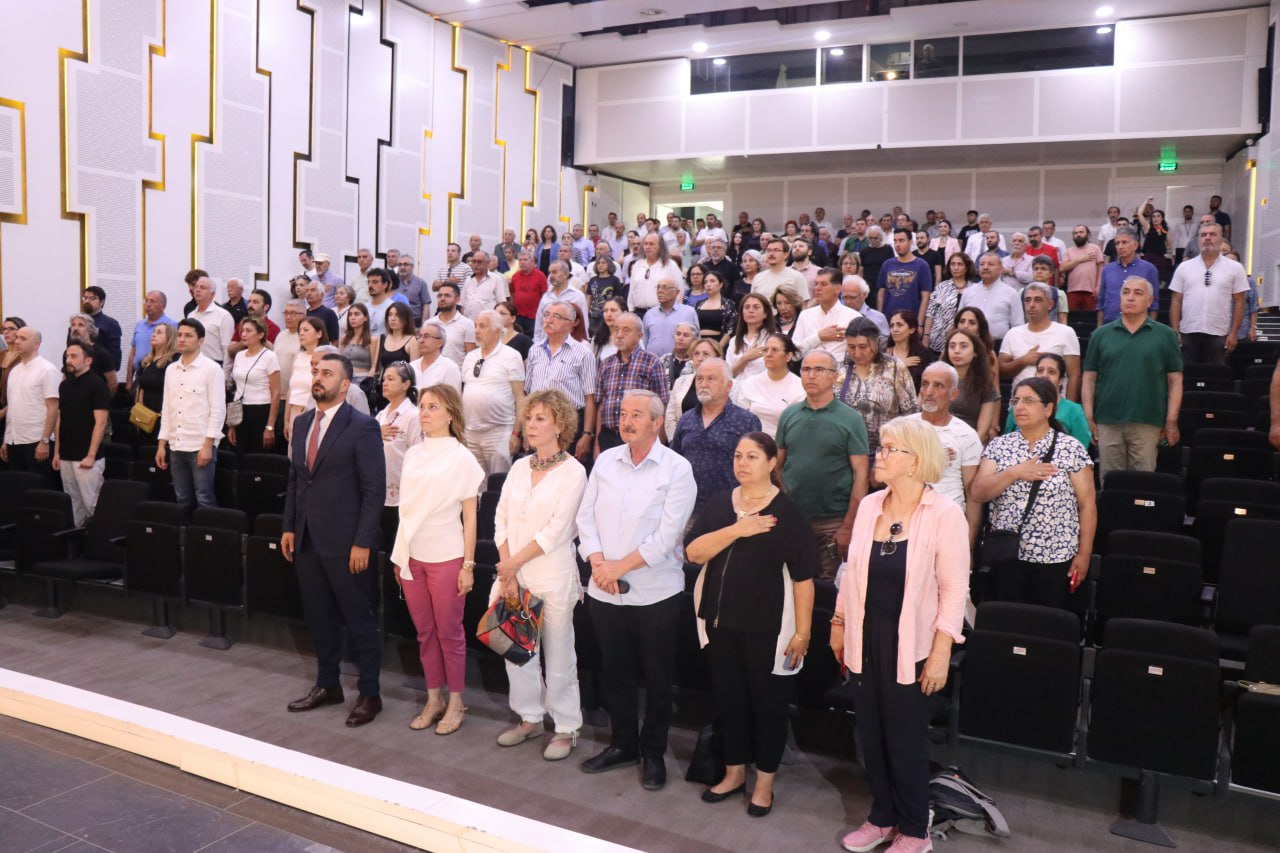 İzmir’de “Çok Kötü Bir Şey Oldu” belgesel filminin gösterimi yapıldı 