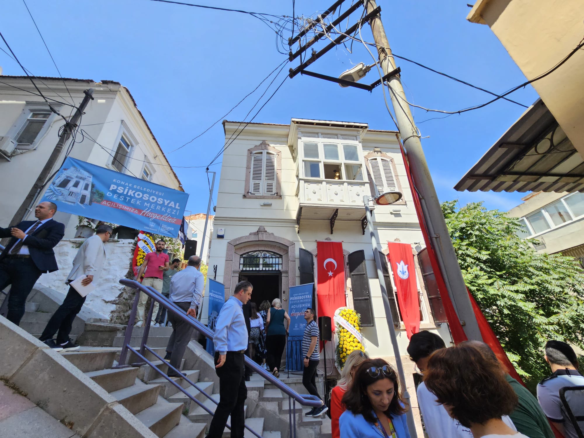 Konak Belediyesi ‘Psikososyal Destek Merkezi’ açtı: ‘Bu ilk merkezimiz, çok heyecanlıyız’