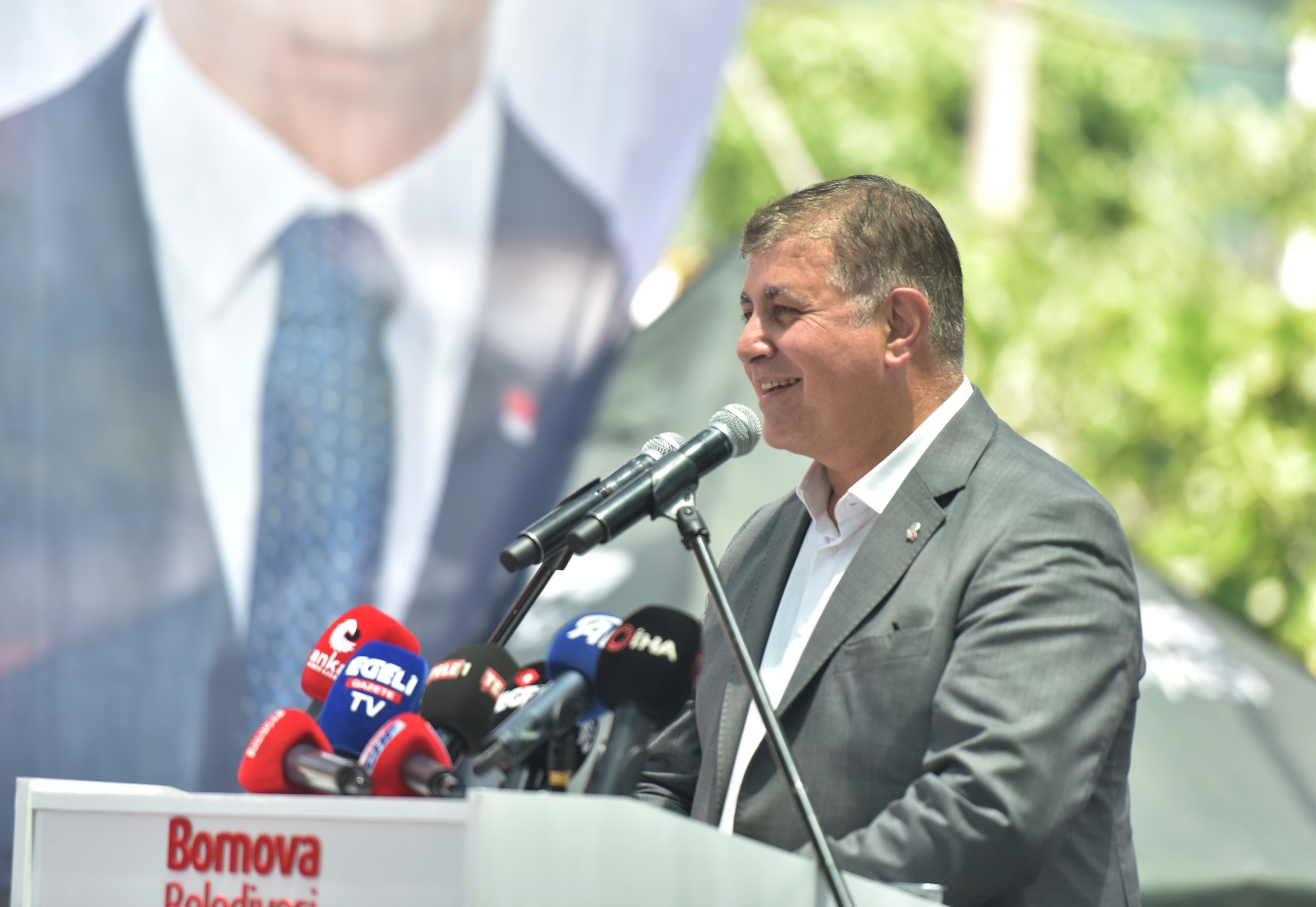 Eşki’ye ‘Özel’ övgü