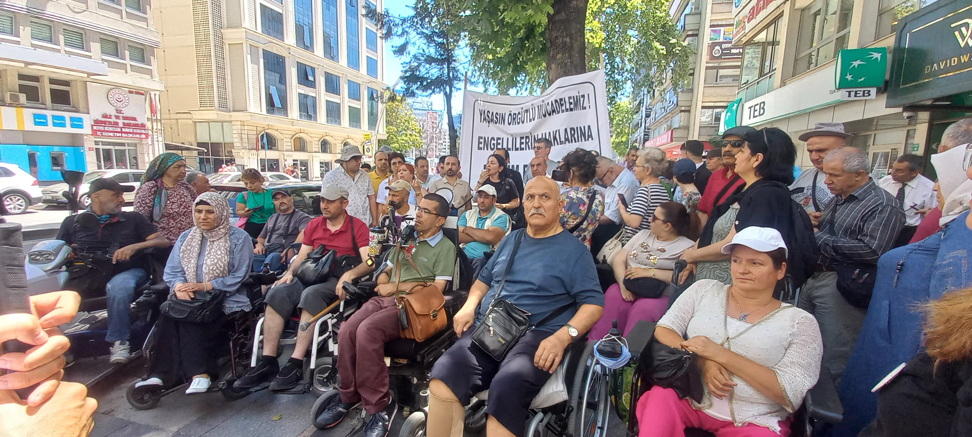 Engellilerin Haklarına Erişim Platformu: "Engellilerin ÖTV'siz araç alma hakkına müdahale"