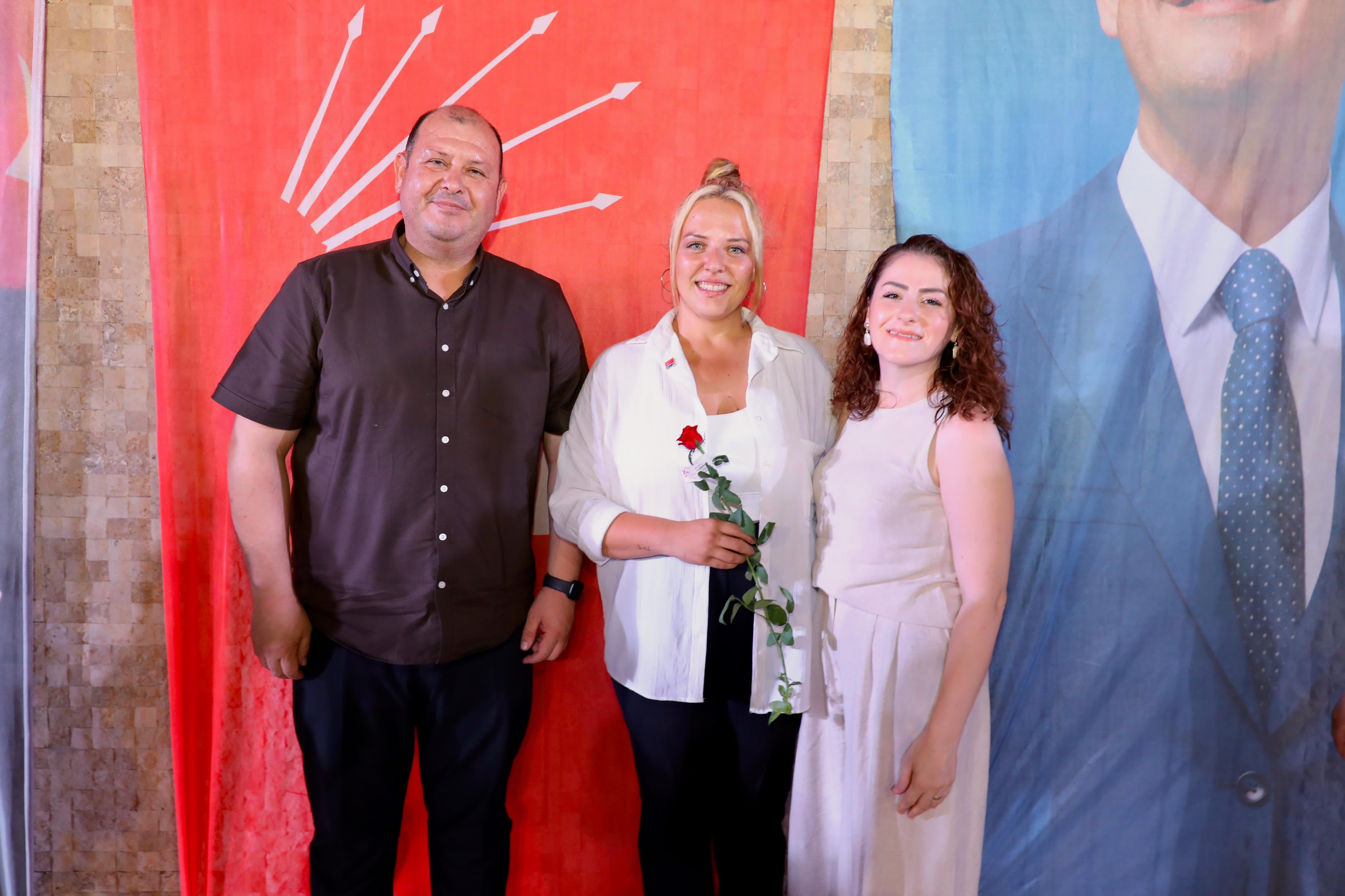 CHP Menderes Gücüne Güç Katıyor