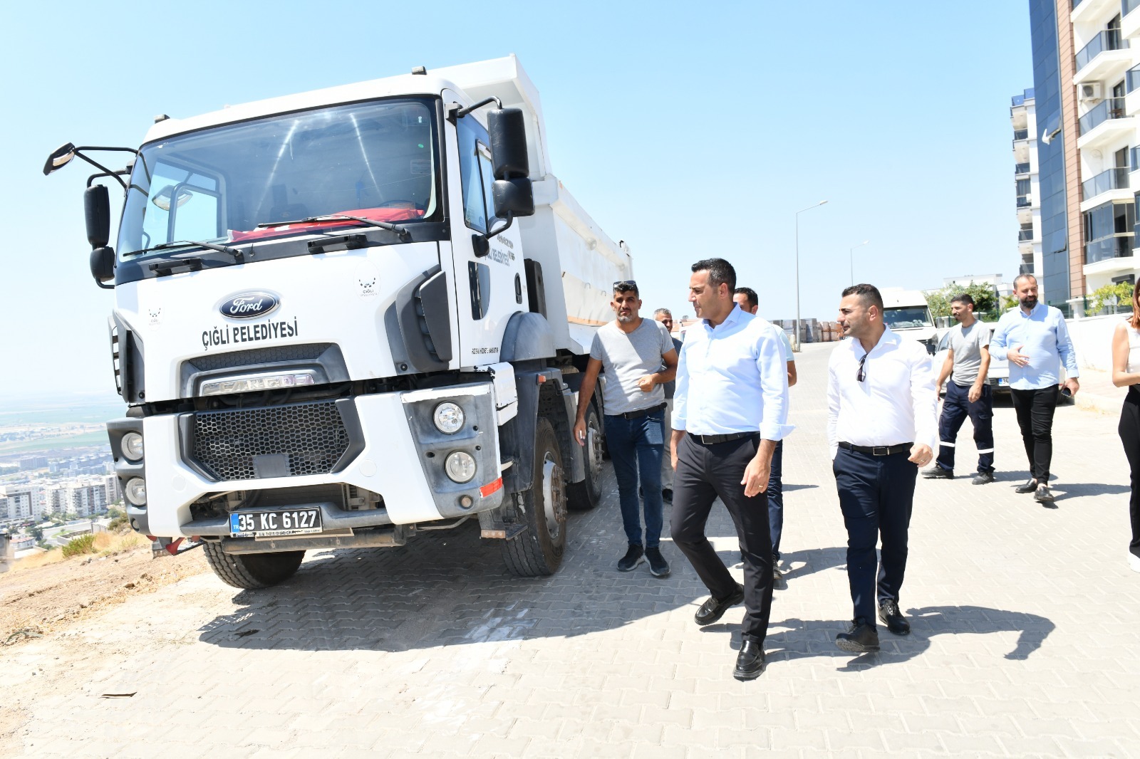 Çiğli Belediyesi’nden Yol ve Ulaşım Atağı
