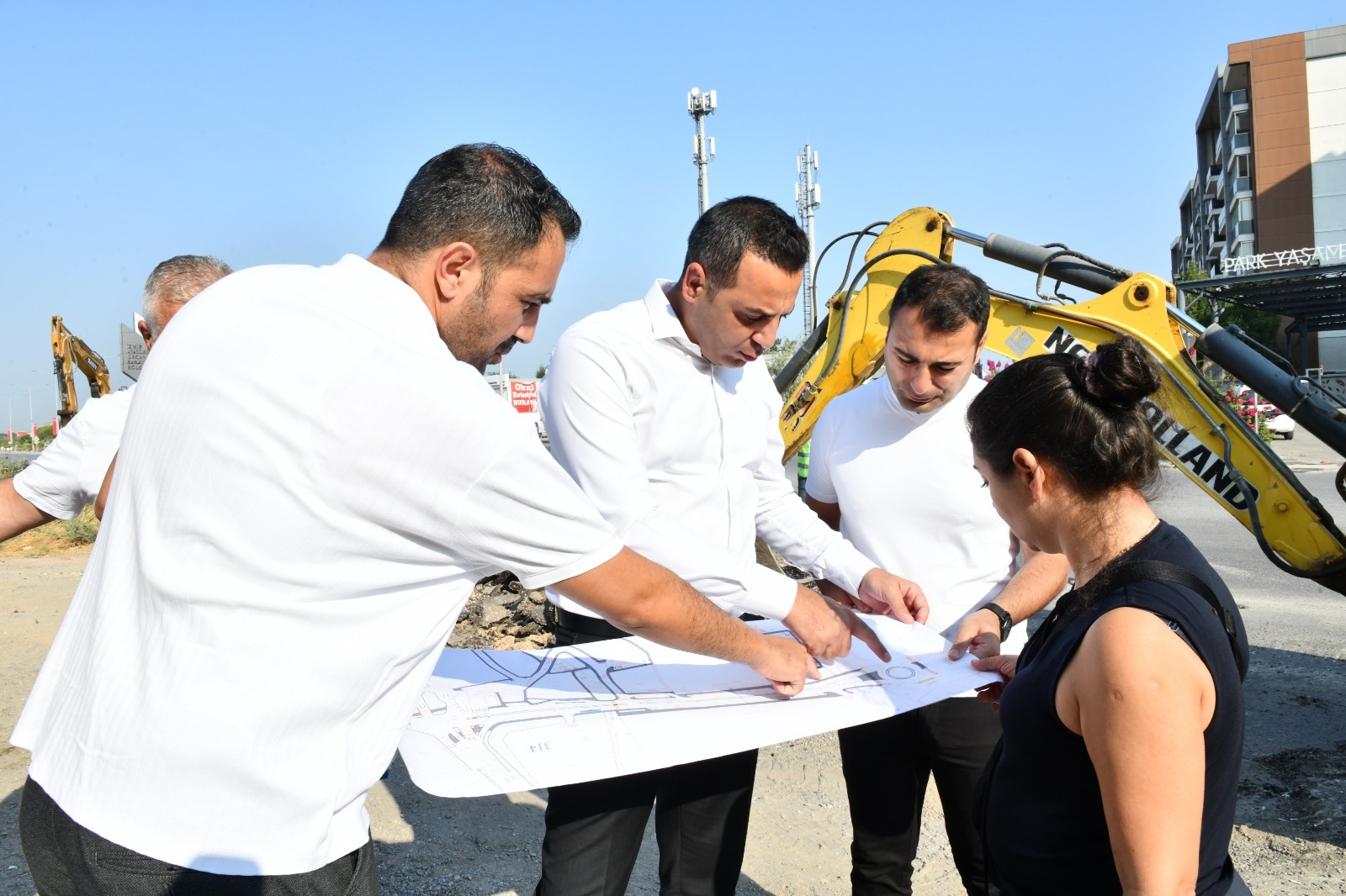 Çiğli Belediyesi’nden Yol ve Ulaşım Atağı