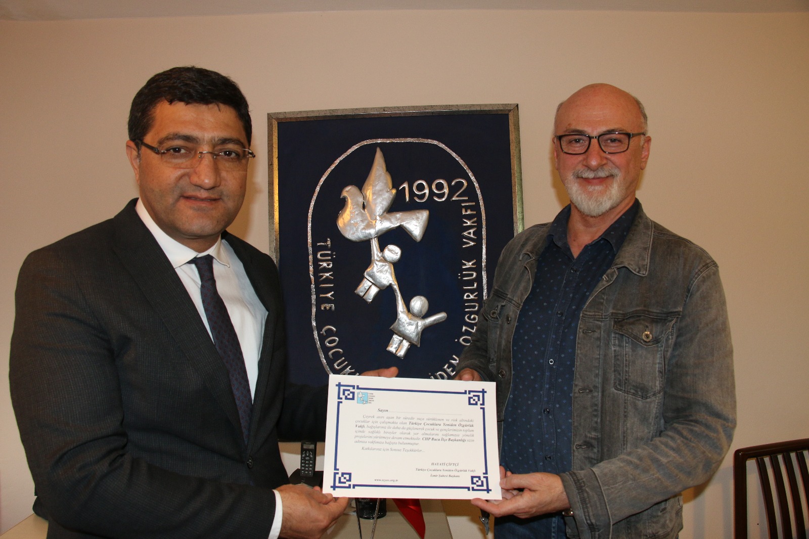 CHP Buca'dan örnek işbirliği
