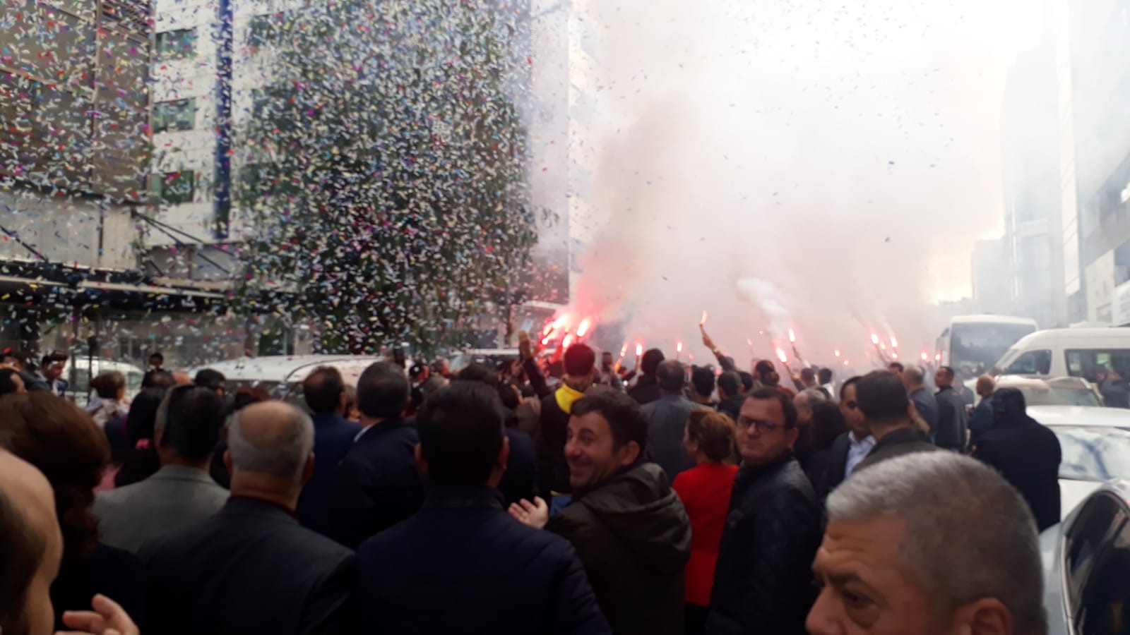 GRUŞÇU'DAN COŞKULU ADAYLIK AÇIKLAMASI