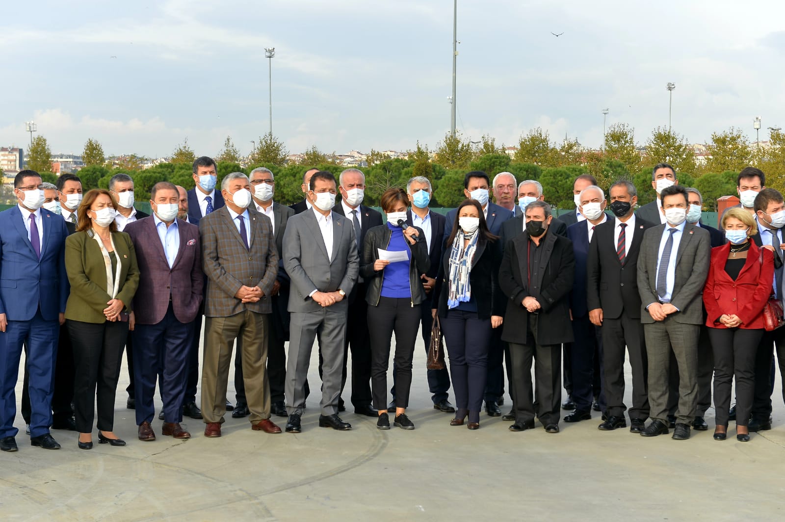 CHP İstanbul'dan "tehdit ve hakaret" açıklaması: "Milyonlarca vatansever size haddinizi bildirir"
