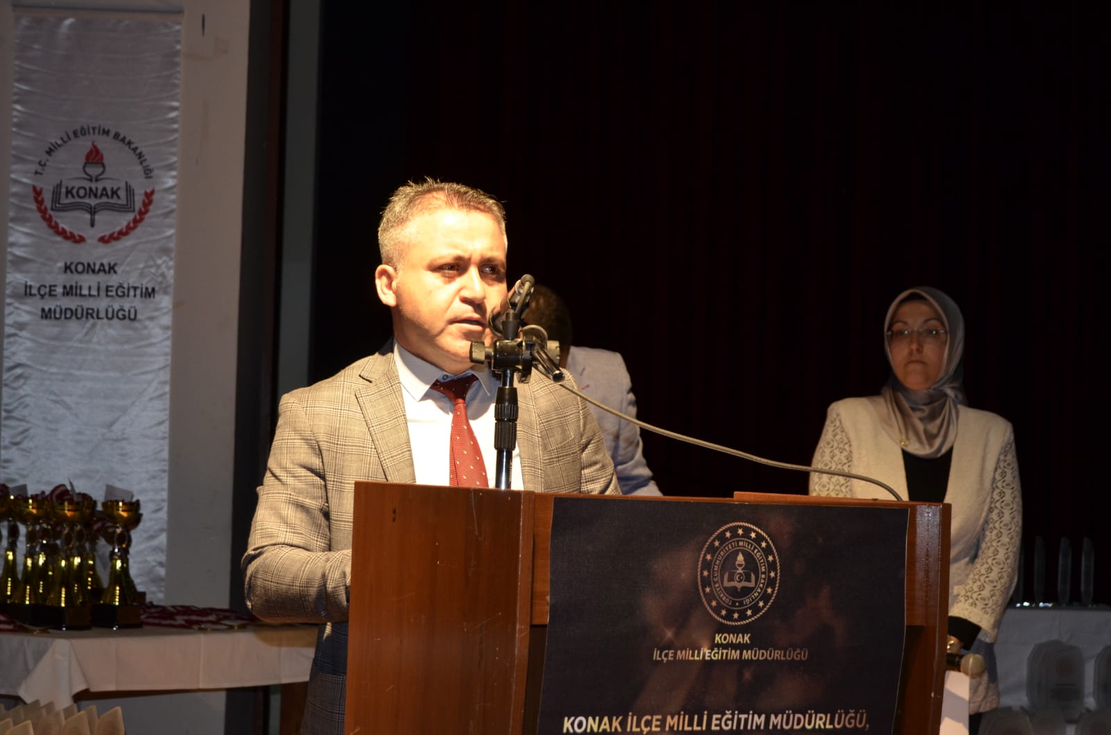 Konak İlçe Milli Eğitim Müdürlüğü Muhteşem Ödül Töreni