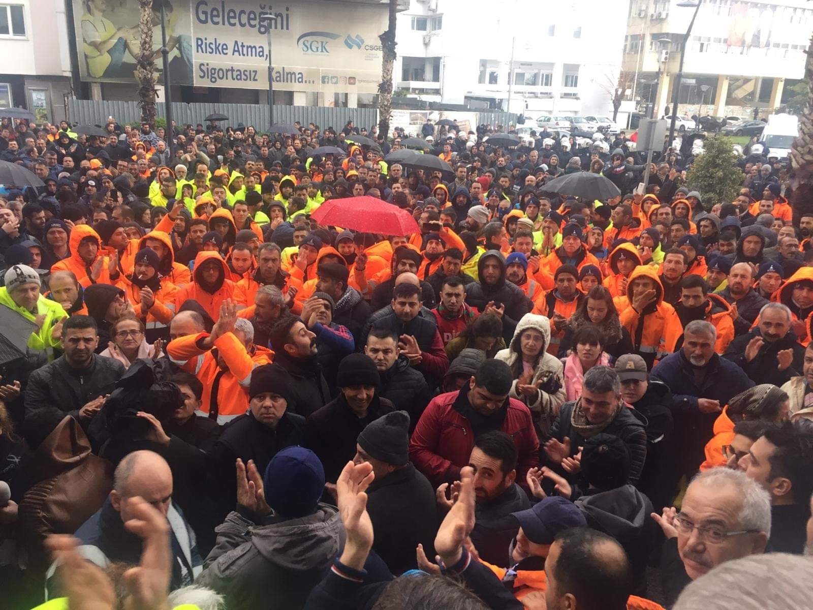 Genel-İş İzmir 2 Nolu Şube Başkanı Arif Yıldız: "Yetki itirazı çekilene kadar…"