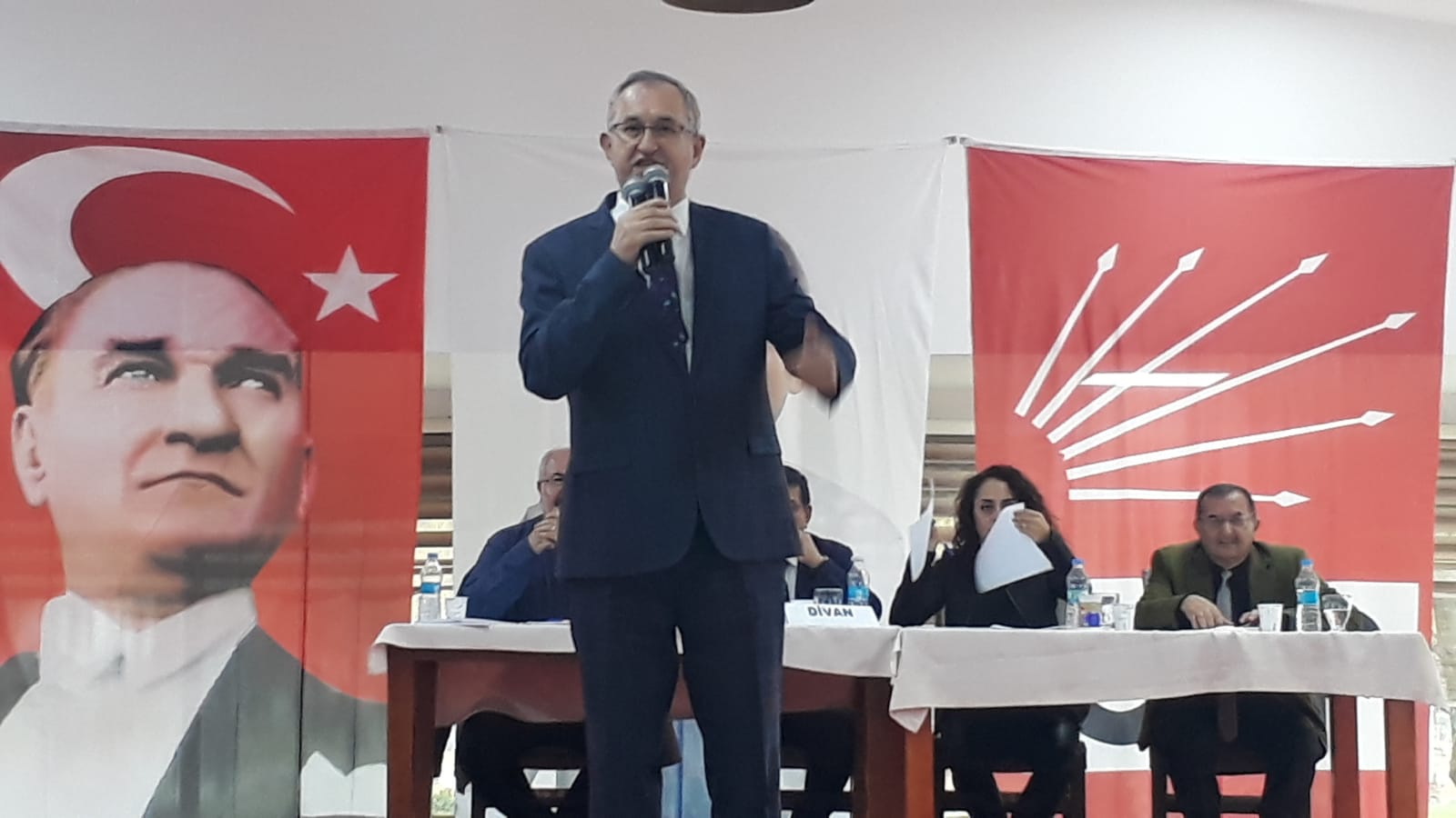 BAYRAKLI'DA 2 ADAYLI SEÇİM!