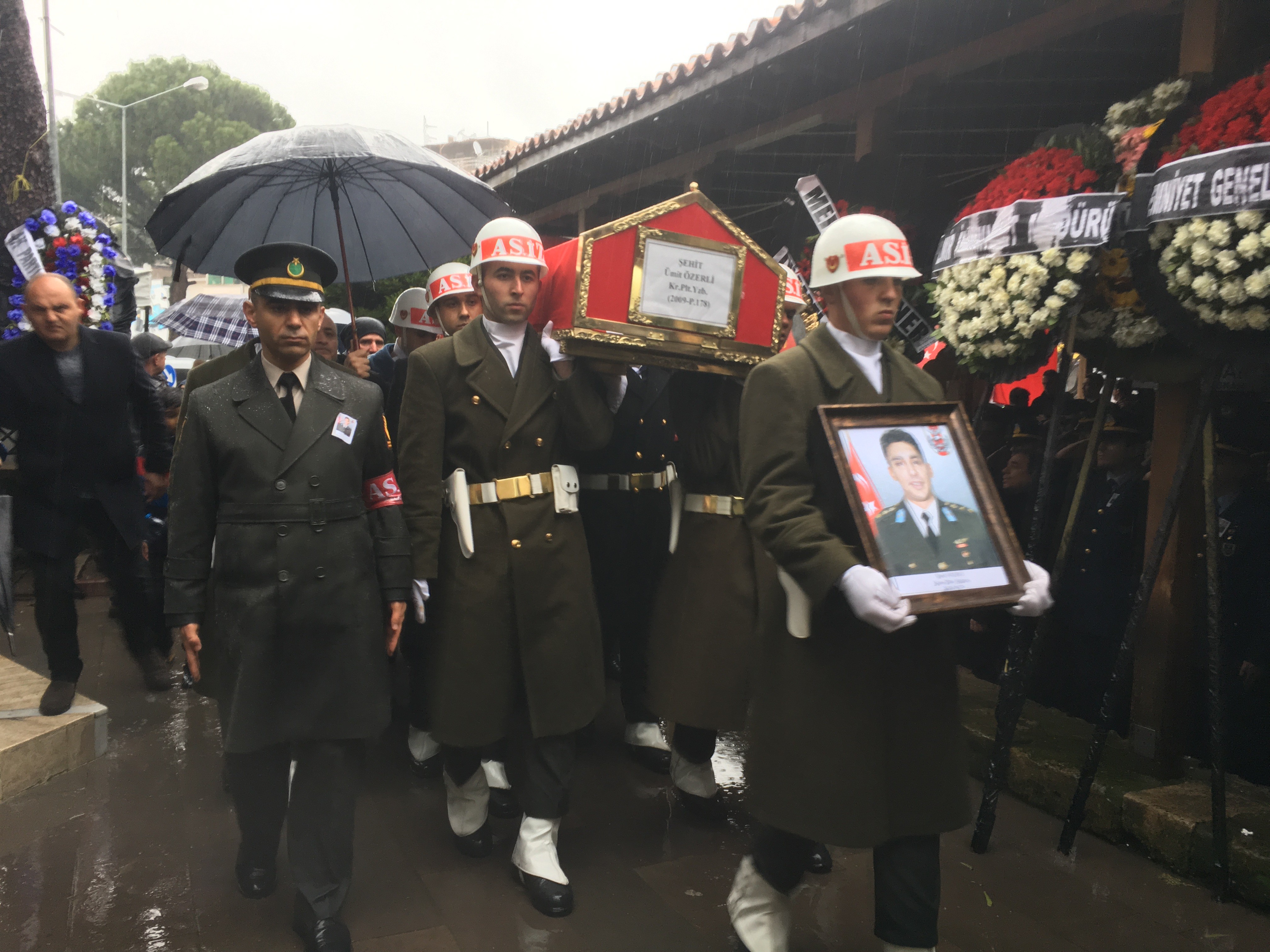 Şehit yüzbaşıya İzmir’den hüzünlü veda