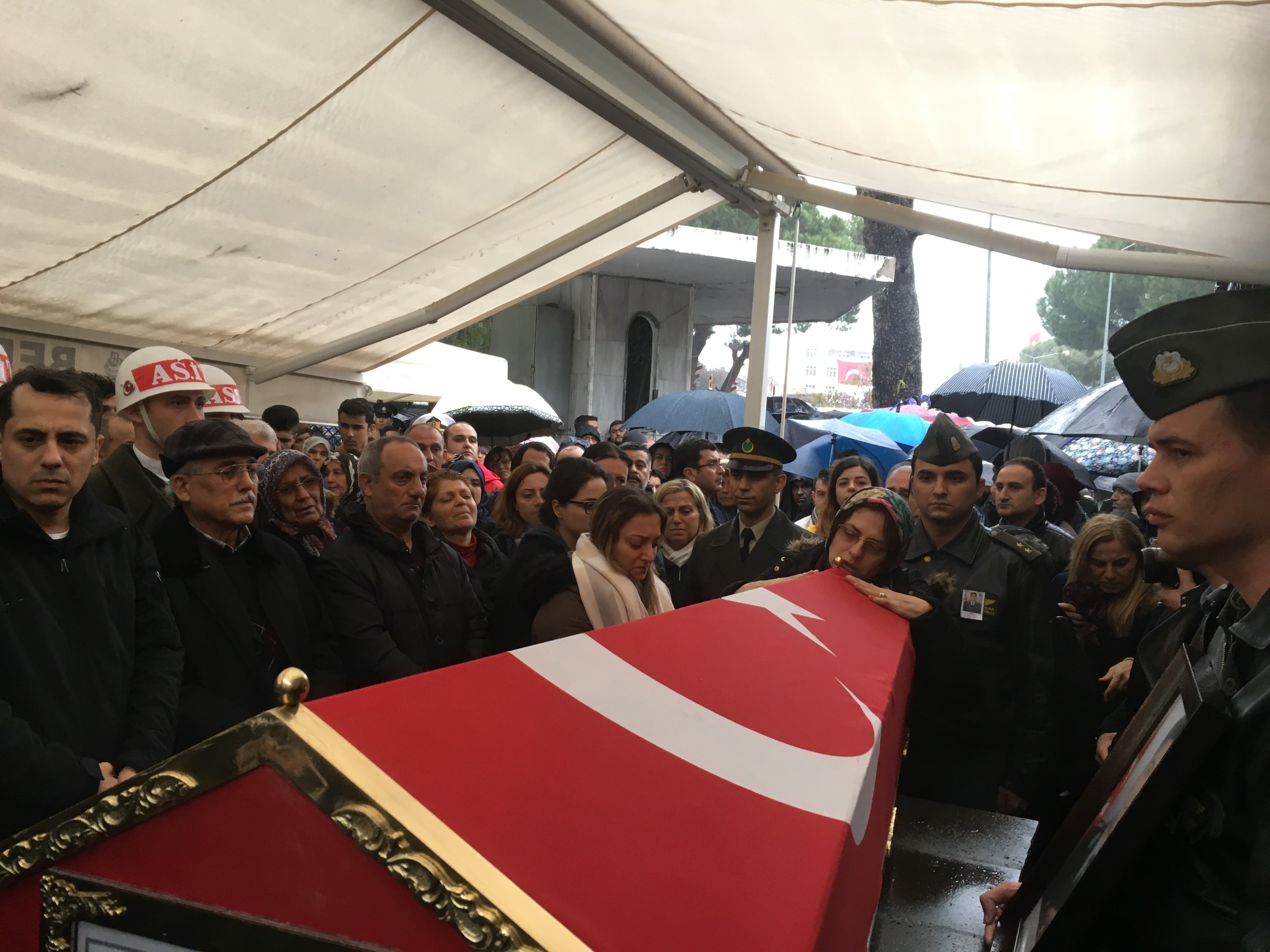 Şehit yüzbaşıya İzmir’den hüzünlü veda