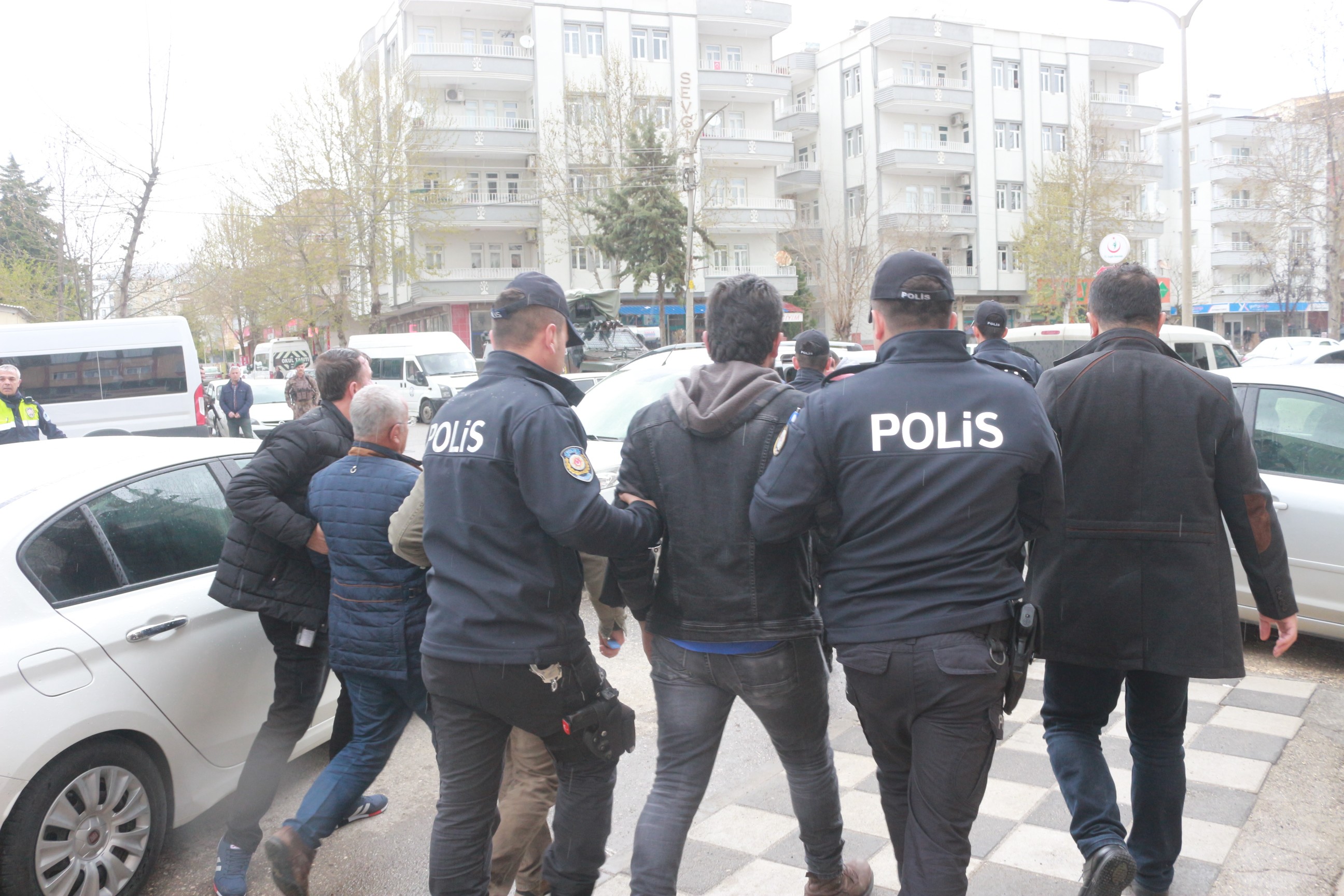 Alacak verecek kavgası: 5 yaralı, 10 gözaltı