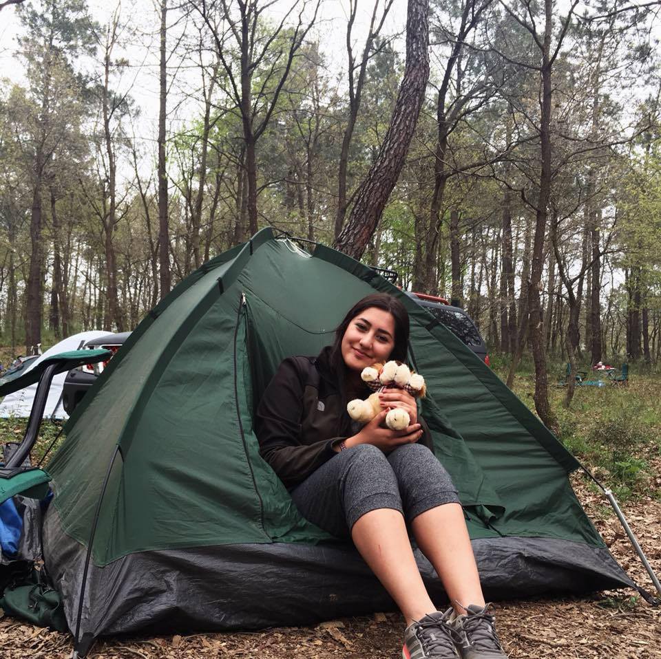 Üniversiteli genç kız, otostopla 75 il gezdi