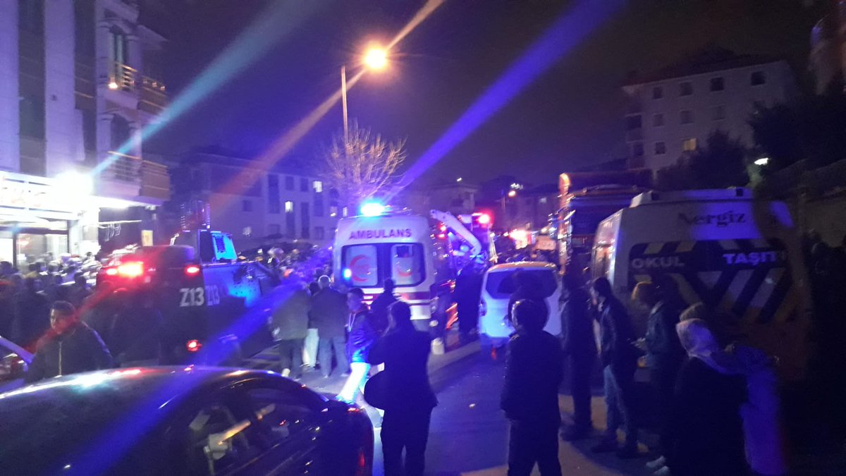 Çekmeköy'de helikopter düştü